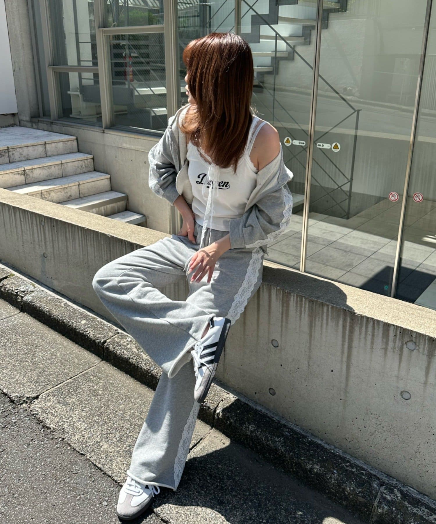 RAY CASSIN】ピグメントレースフレアスウェットパンツ | OUTLET