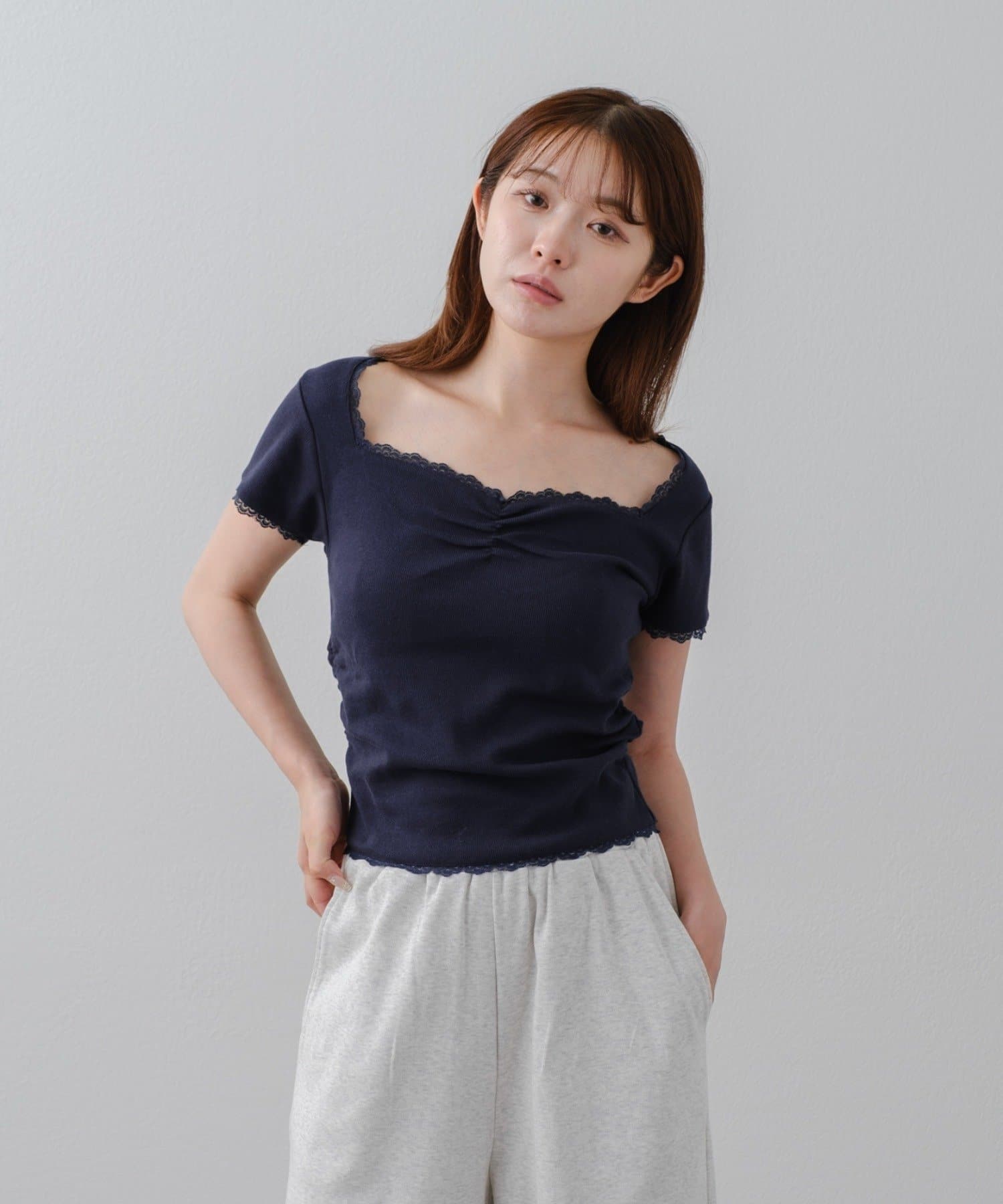 OUTLET(アウトレット) 【RAY CASSIN】胸ギャザーコンパクトTシャツ