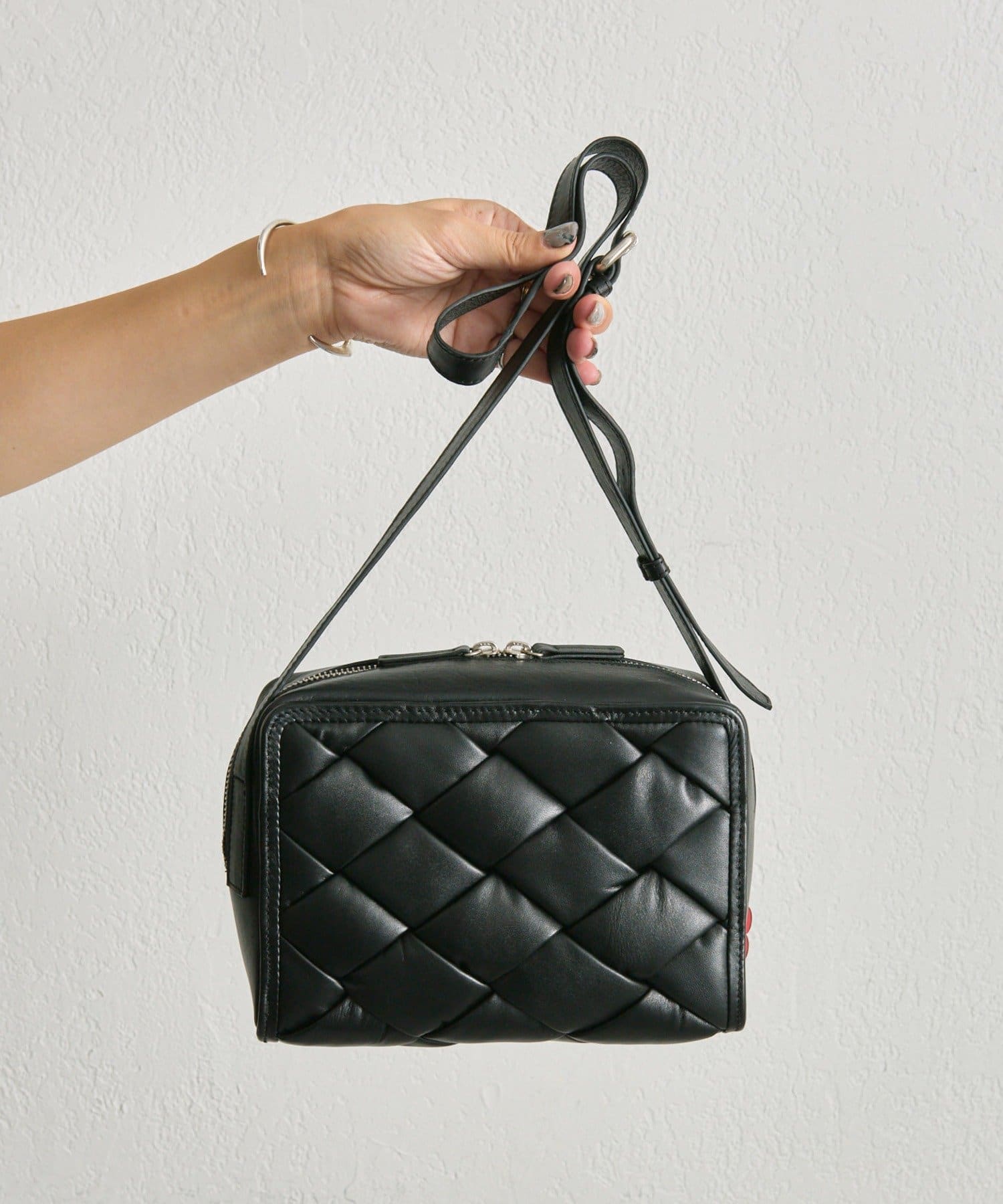 イアパピヨネ ペッタンワンハンドル ショルダーバッグ アイボリー ear イアパピヨネ ペッタンワンハンドル ショルダーバッグ