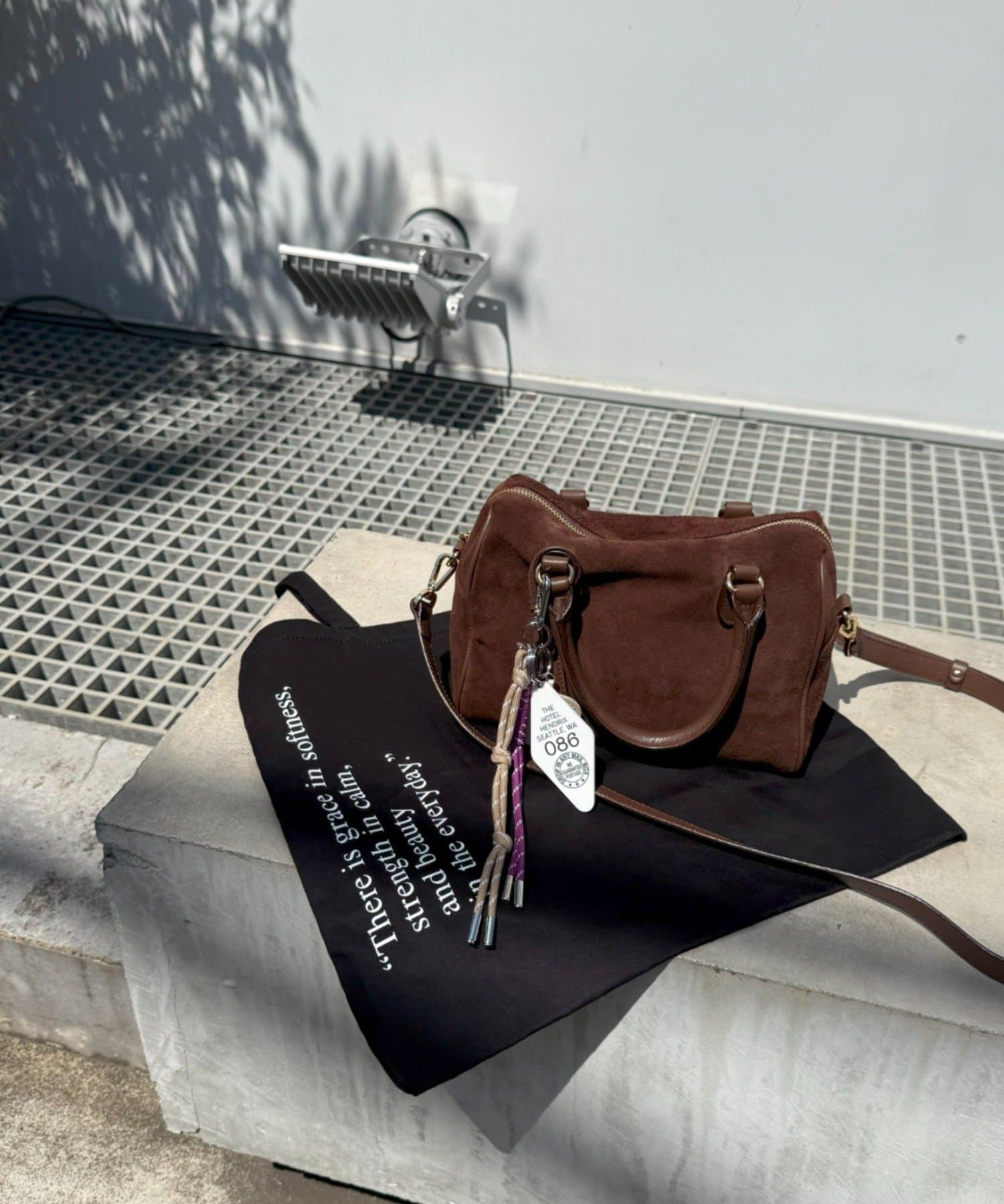 russet(ラシット) ロゴトートバッグ