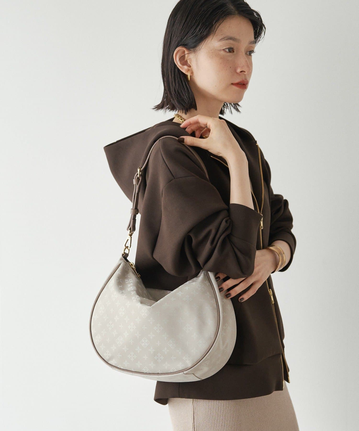 russet(ラシット) モノグラムナイロンジャガード ラウンド型2WAYショルダーバッグ