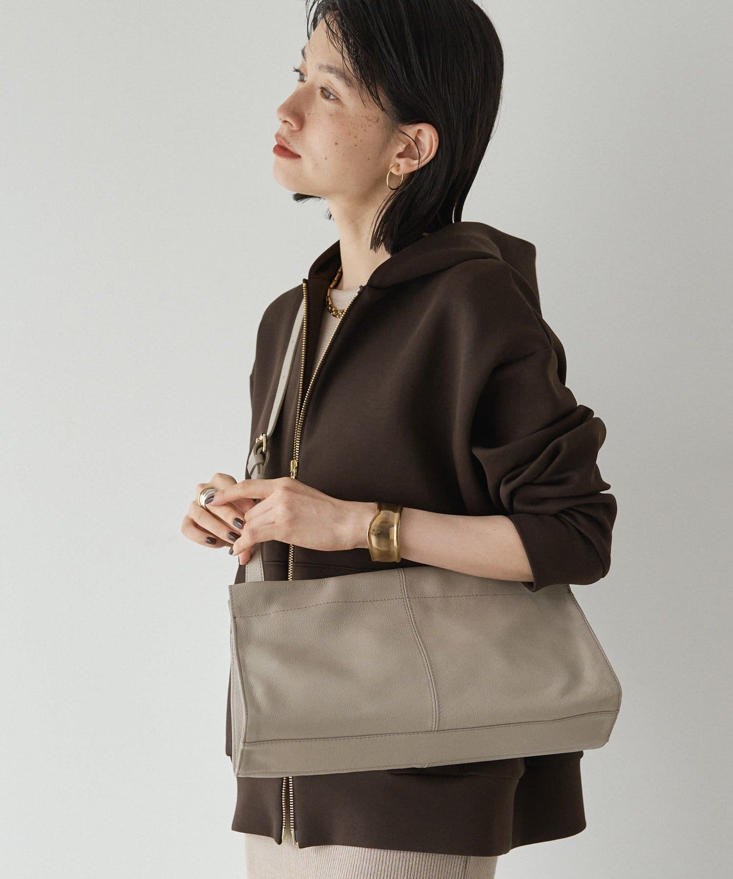 russet(ラシット) レザー横長ショルダーバッグ