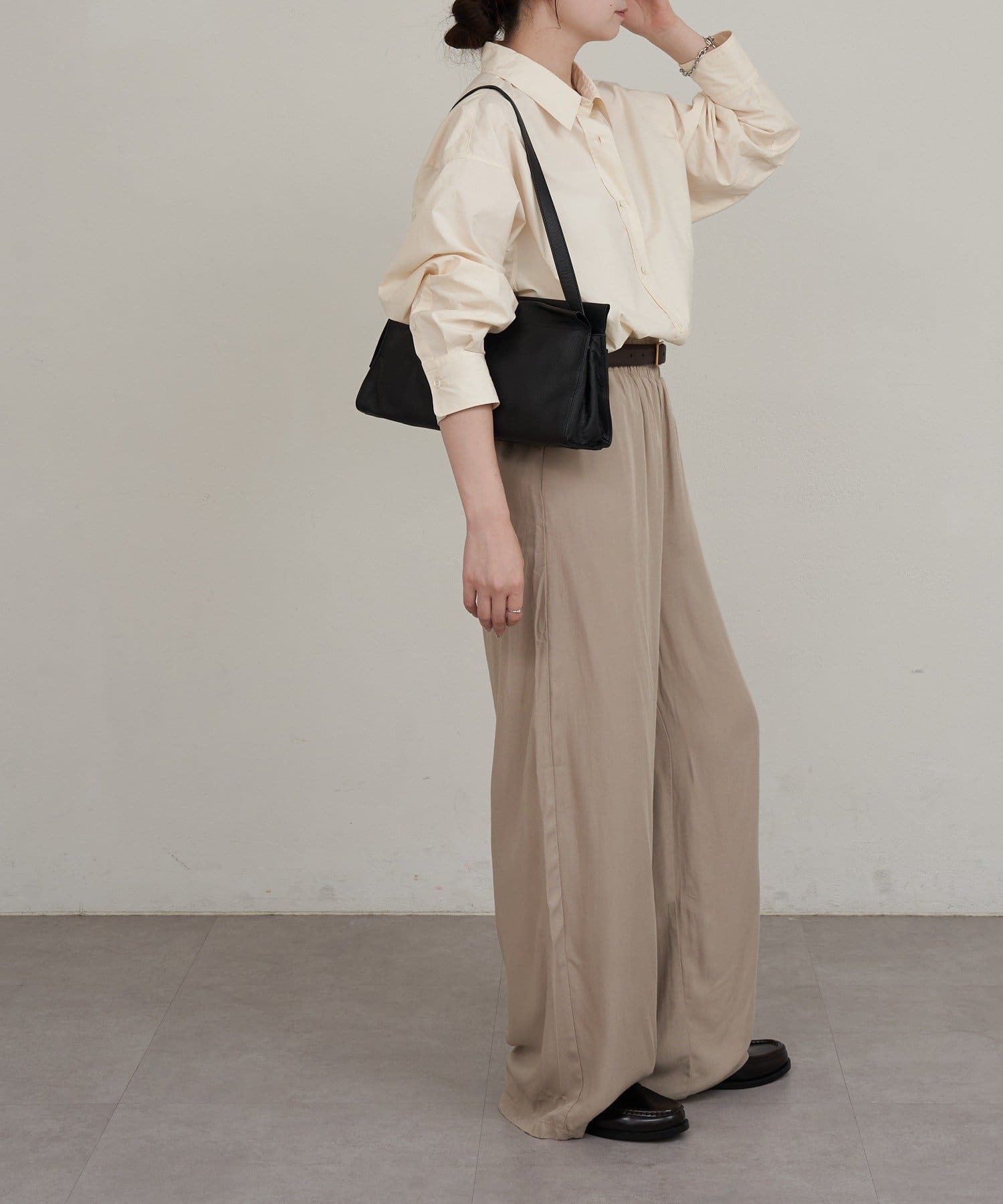 russet(ラシット) レザー横長ショルダーバッグ