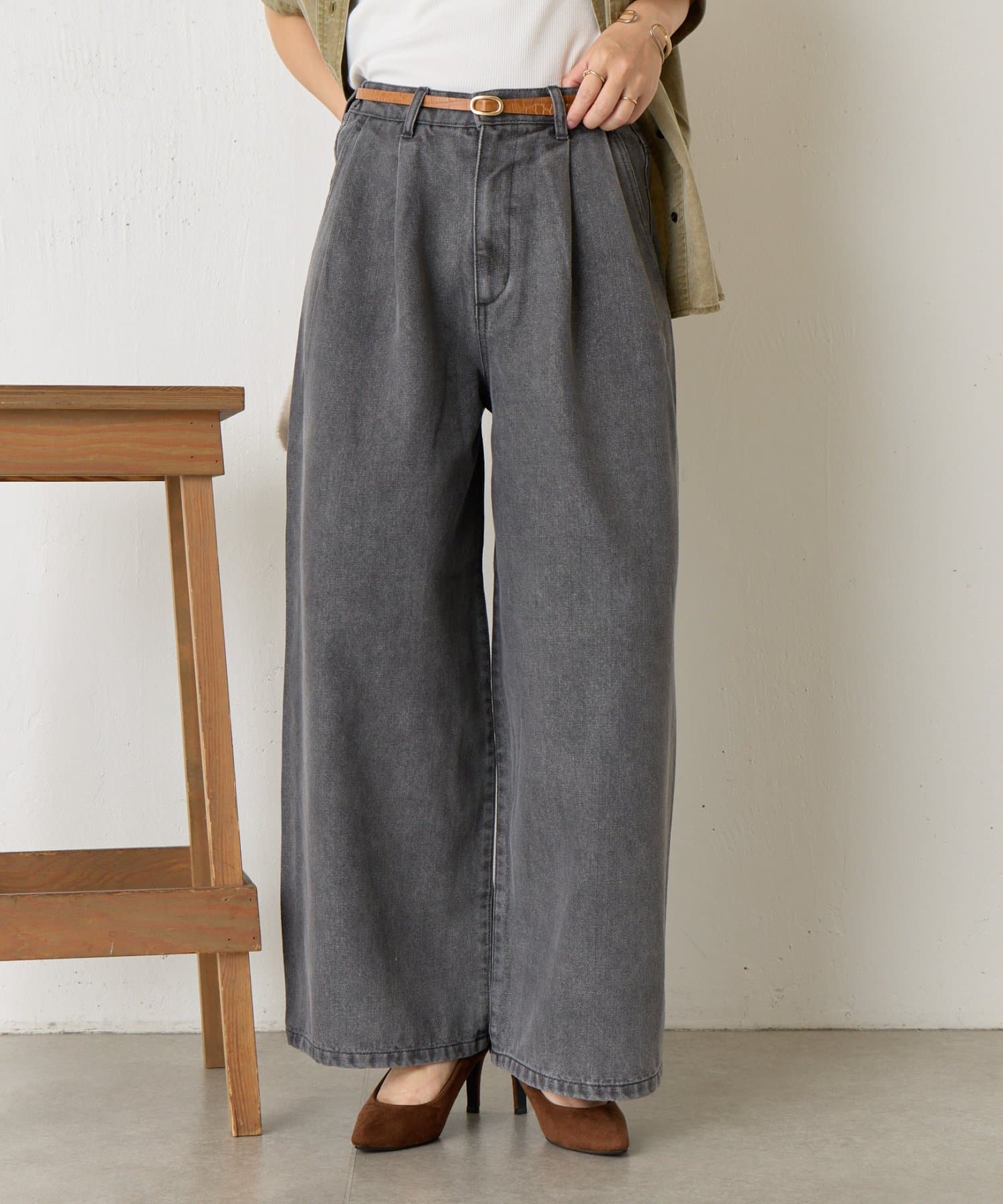 Jena　espace merveilleux(ジェナ　エスパスメルヴェイユ) タックワイドデニムパンツ