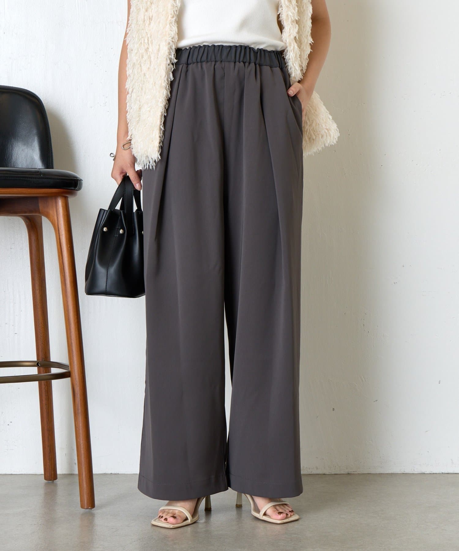 Jena　espace merveilleux(ジェナ　エスパスメルヴェイユ) ウエスト配色タックパンツ