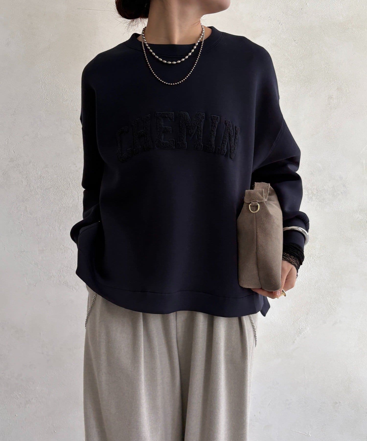 DOUDOU(ドゥドゥ) 【WEB限定】ロゴサガラ刺繍ダンボールプルオーバー