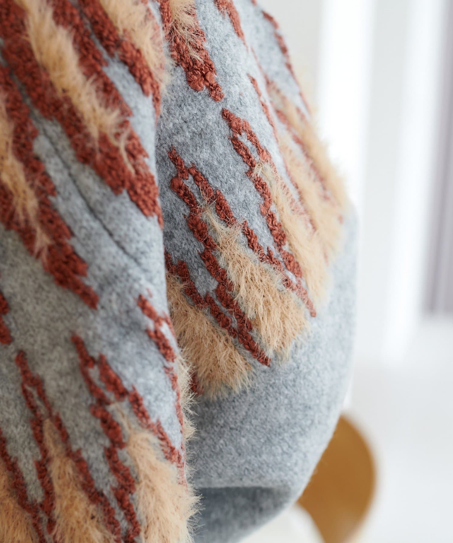 DISCOAT(ディスコート) 【WEB限定】求心柄プルオーバー