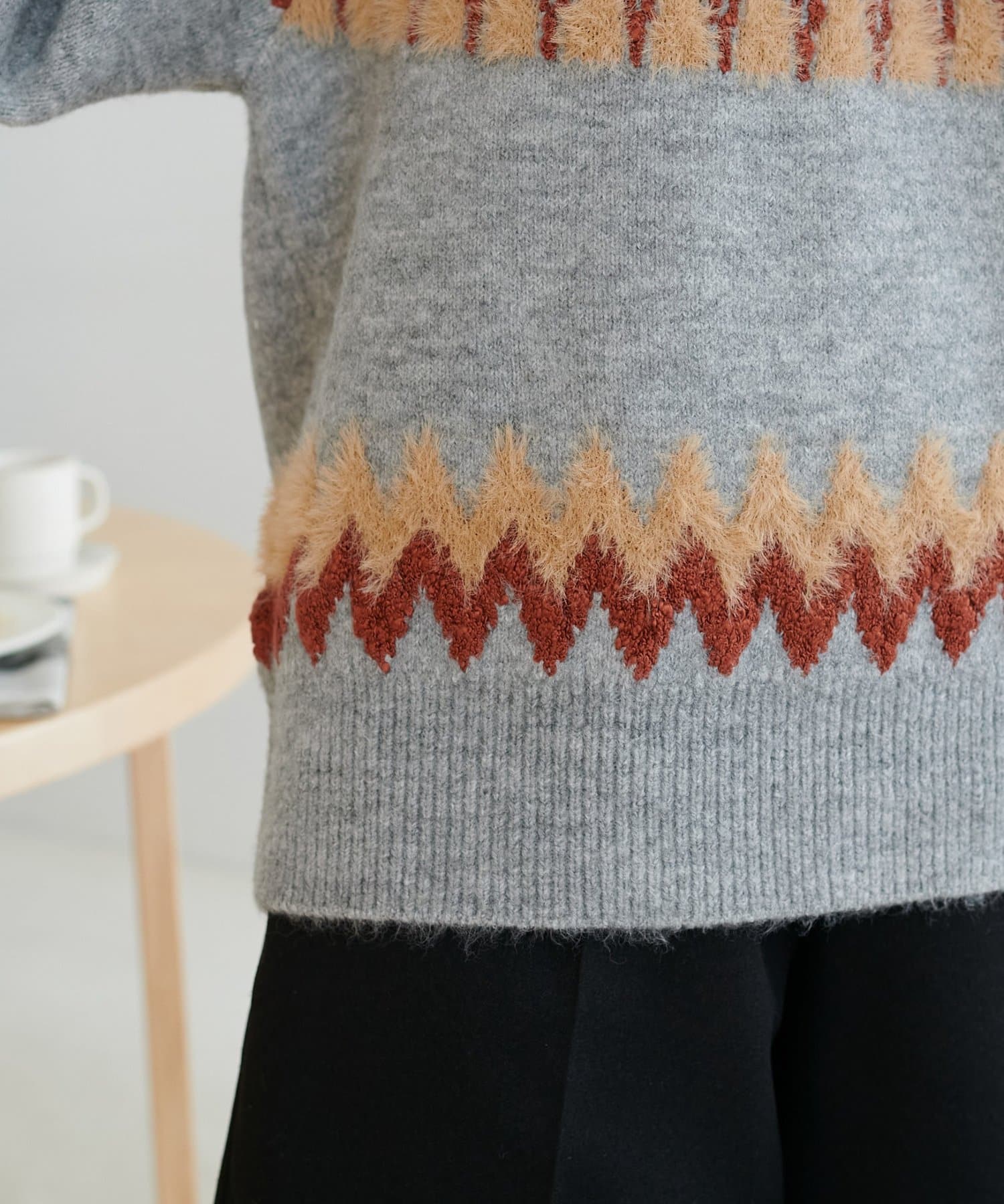 DISCOAT(ディスコート) 【WEB限定】求心柄プルオーバー