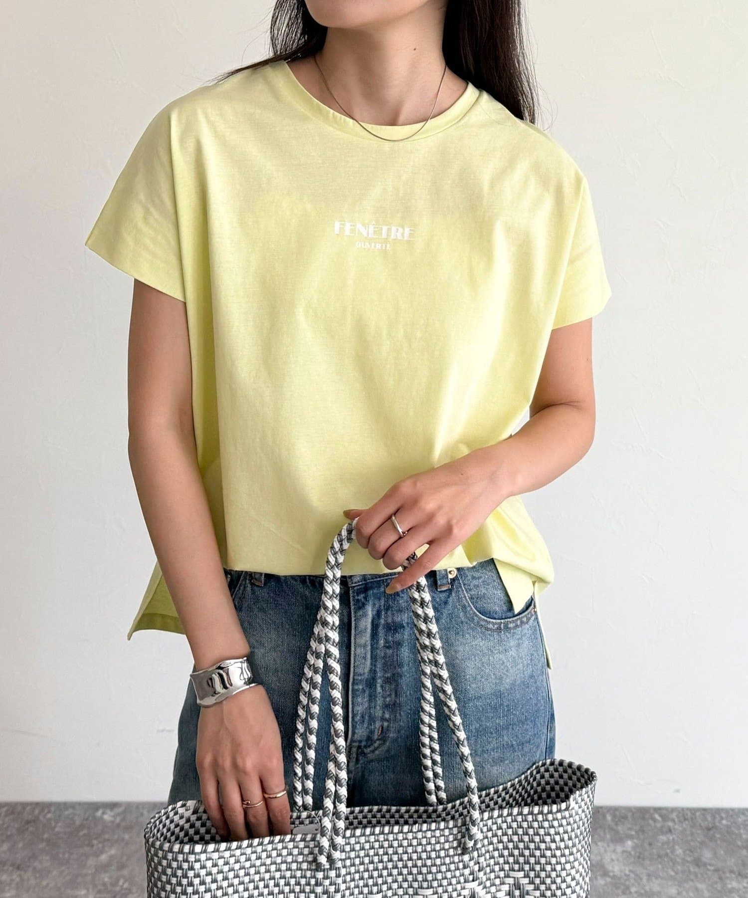 ◇fredy emue◇【2025 SS】シルエットにこだわったちびロゴTシャツ●point・さりげないワンポイントロゴのTシャツです・ミニサイズのロゴなのでカジュアルはもちろん、キレイ目にも使えるア