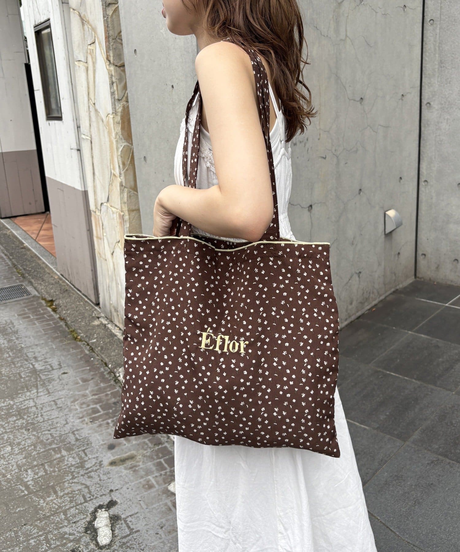 Lattice(ラティス) 【WEB限定カラーあり】刺繍ロゴカラートートバッグ