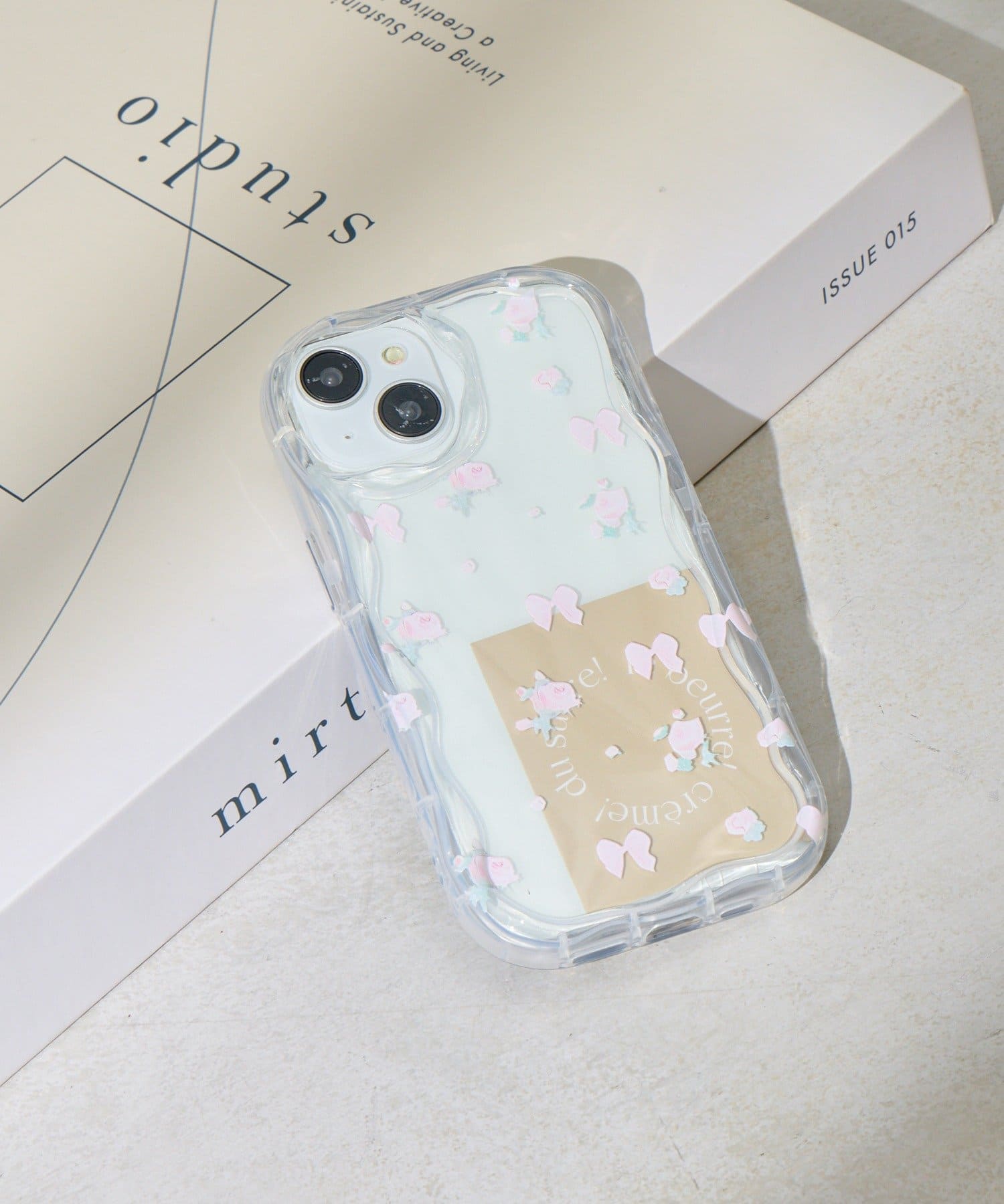 Lattice(ラティス) 小花柄スマホケース(iPhone13/14)