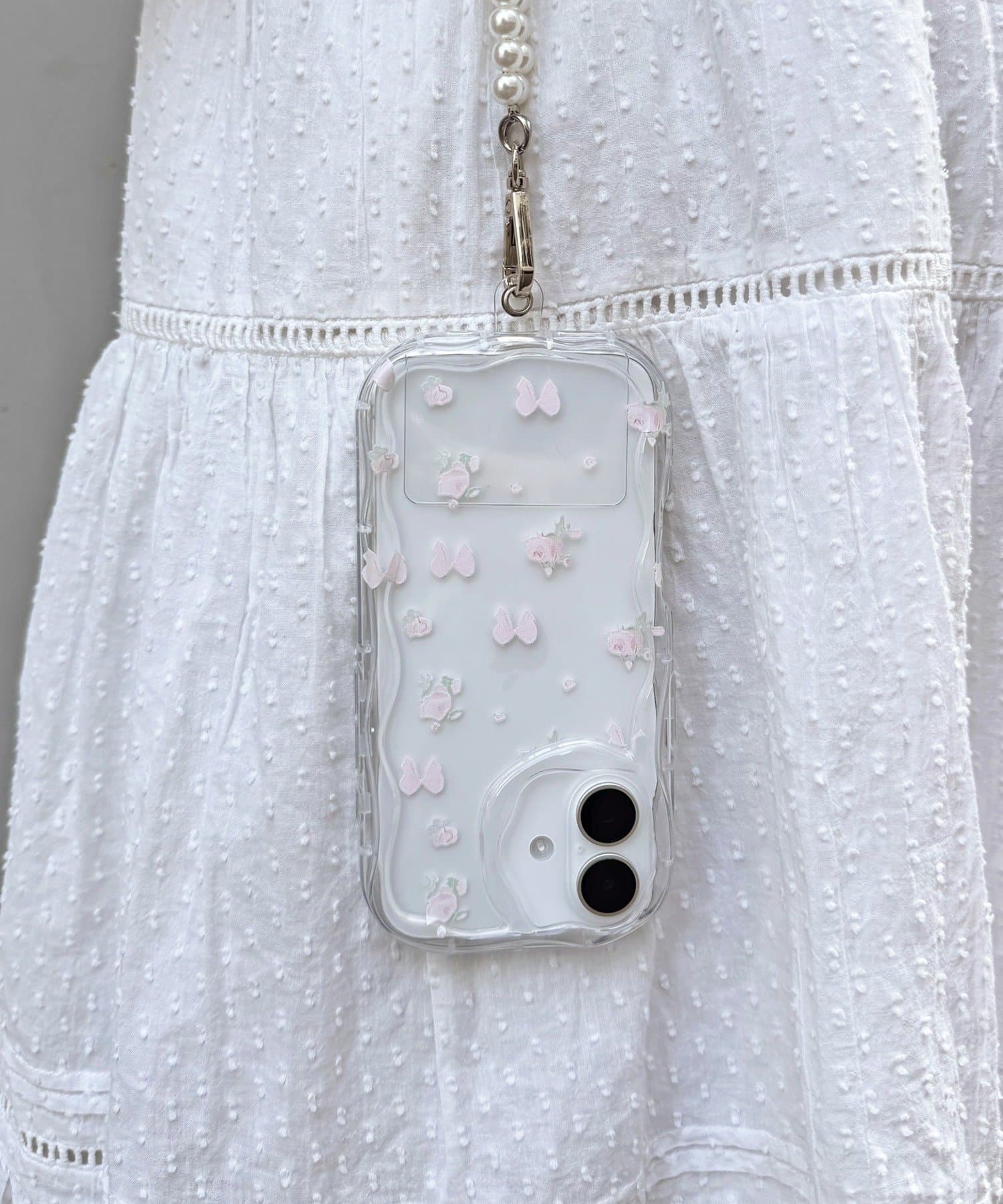 Lattice(ラティス) 小花柄スマホケース(iPhone16)