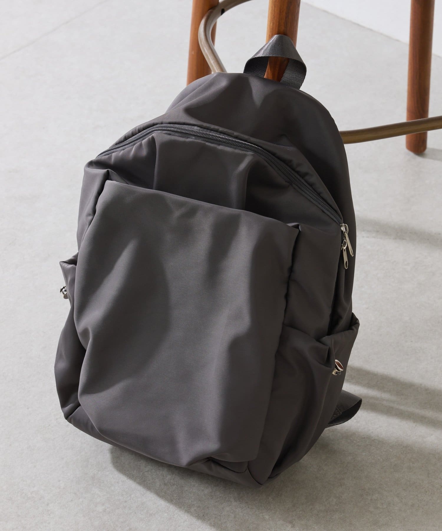 COLLAGE GALLARDAGALANTE(コラージュ ガリャルダガランテ) 【強撥水/大容量/PC収納ポケット付】撥水10ポケットリュック