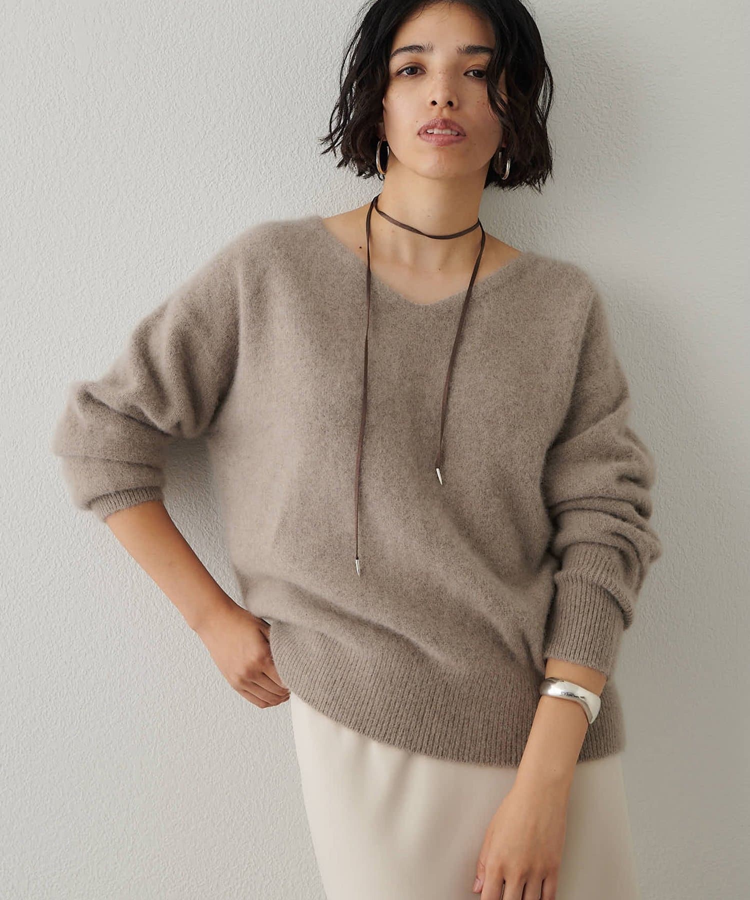 Whim Gazette(ウィム ガゼット) F/W Vネックプルオーバー