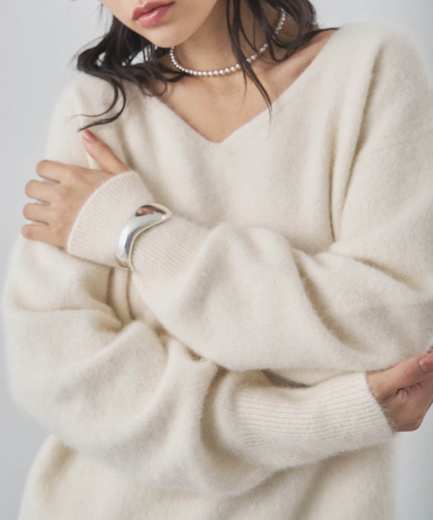 Whim Gazette(ウィム ガゼット) フォックスウール Vネックプルオーバー