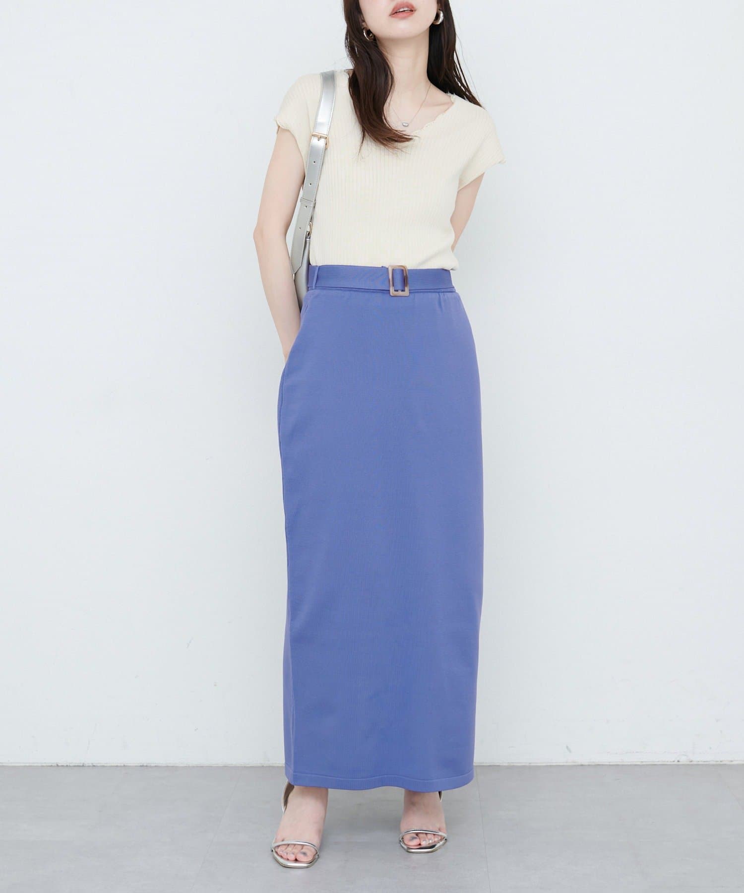 【2025SS natural couture】セットアップ対応　べっこうベルト付きニットタイトスカートWEB限定サイズ：Lサイズ■デザインシンプルな美しさを追求した、Iラインシルエットのポリニットス
