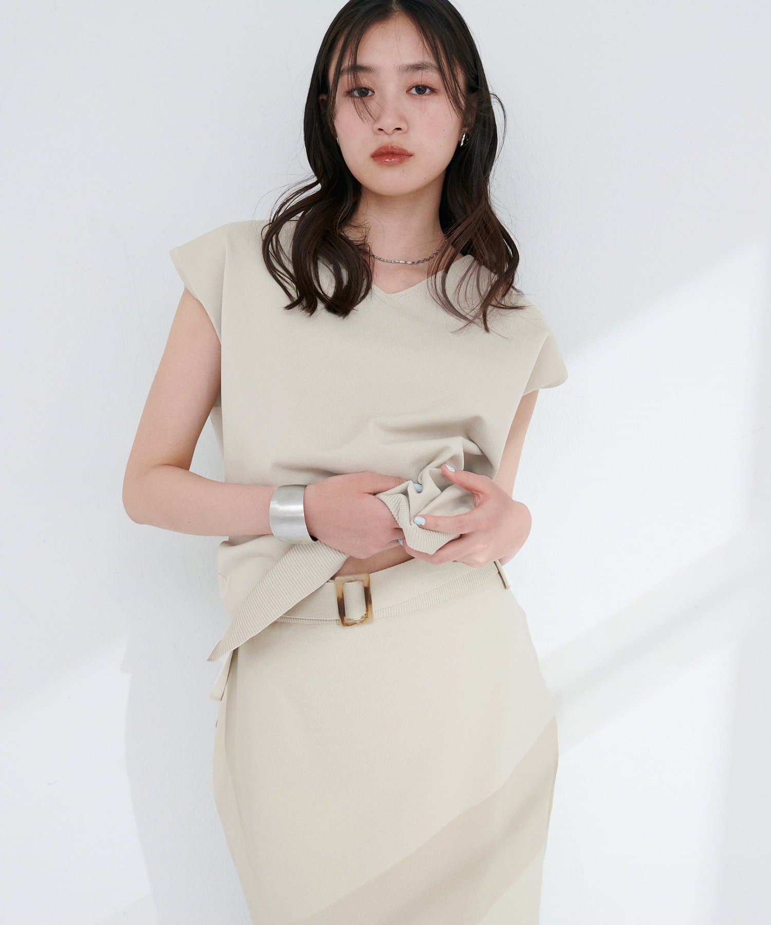 NICE CLAUP / OLIVE des OLIVE OUTLET(ナイスクラップ  / オリーブ デ オリーブ アウトレット) 【natural couture】セットアップ対応Ｖネックシンプルニット