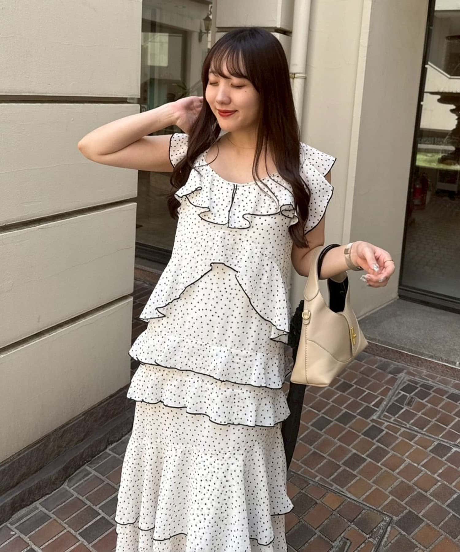 NICE CLAUP / OLIVE des OLIVE OUTLET(ナイスクラップ  / オリーブ デ オリーブ アウトレット) 【ちひ@_chipi2xセレクト】ドットフリルティアードワンピース