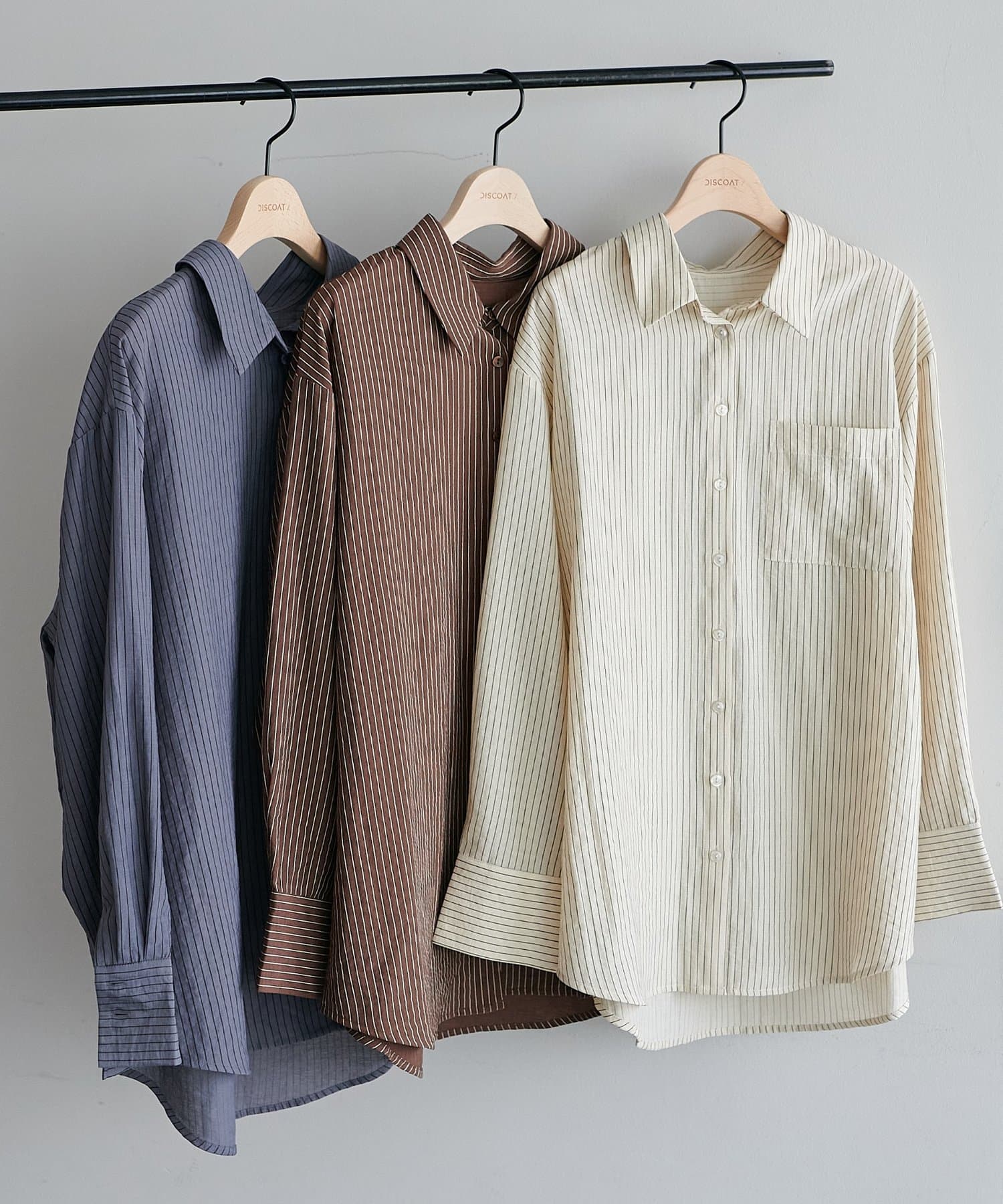 DISCOAT(ディスコート) 【即完売カラー再入荷！/今買って秋まで使える♪】配色ストライプシャツ
