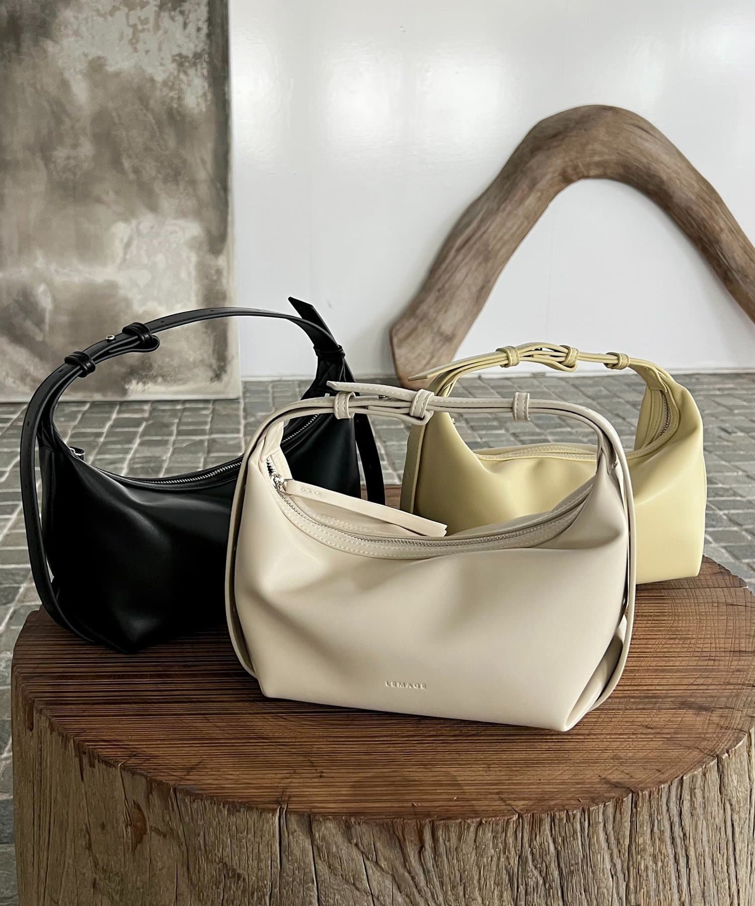 CAPRICIEUX LE'MAGE(カプリシュレマージュ) 【新色キャメル/人気のため再入荷/軽量/大容量】ロールハンドルバッグ