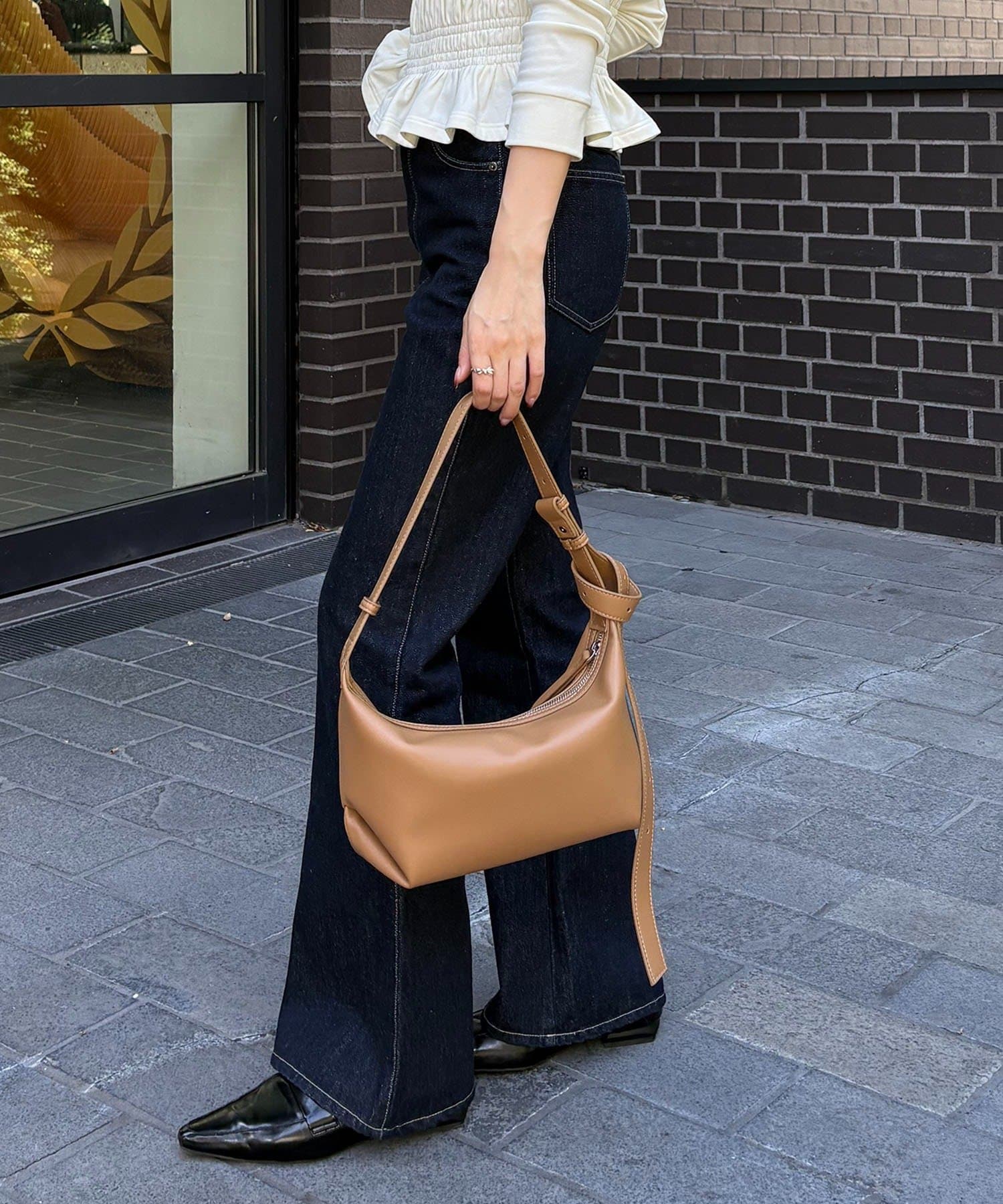 CAPRICIEUX LE'MAGE(カプリシュレマージュ) 【新色キャメル/人気のため再入荷/軽量/大容量】ロールハンドルバッグ