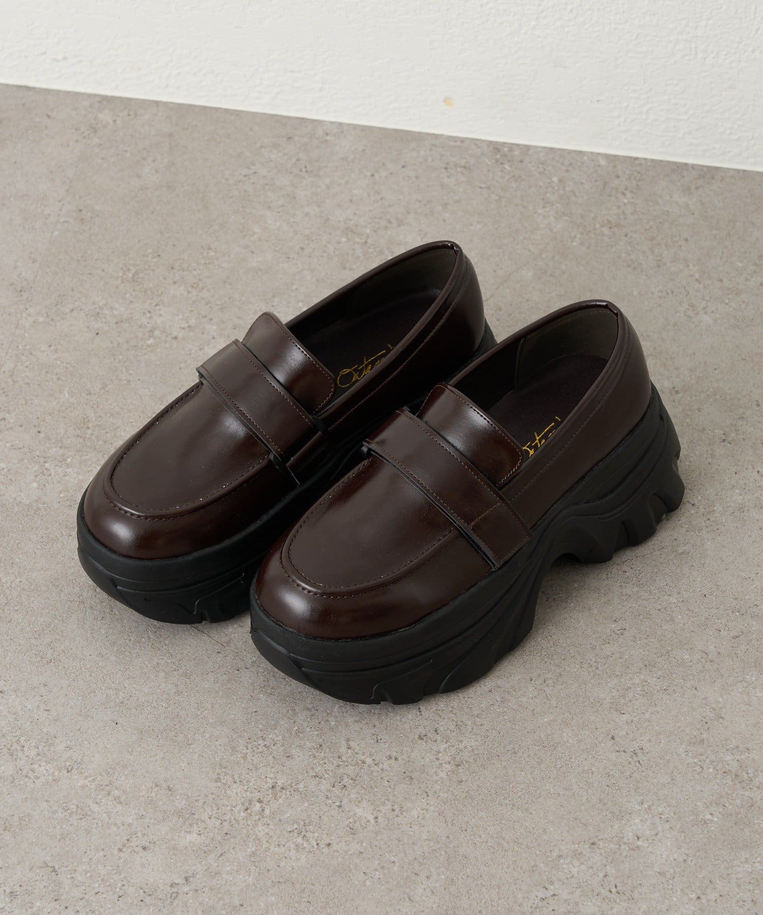 w closet(ダブルクローゼット) 【25AW】ベルト付厚底ローファー