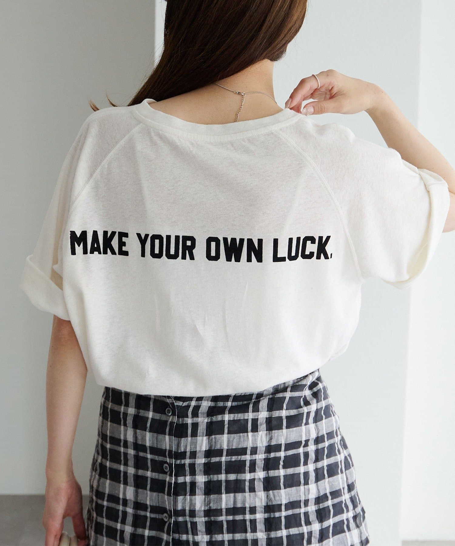 tシャツ ロゴ刺繍×フロッキープリント麻混Tシャツ レディース ロゴ刺繍×フロッキープリント麻混Tシャツ | PUAL CE CIN