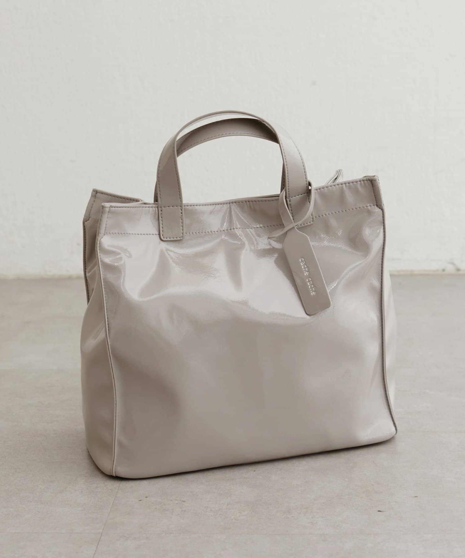 LARUTA(ラルータ) ソフトエナメルショッパーバッグ