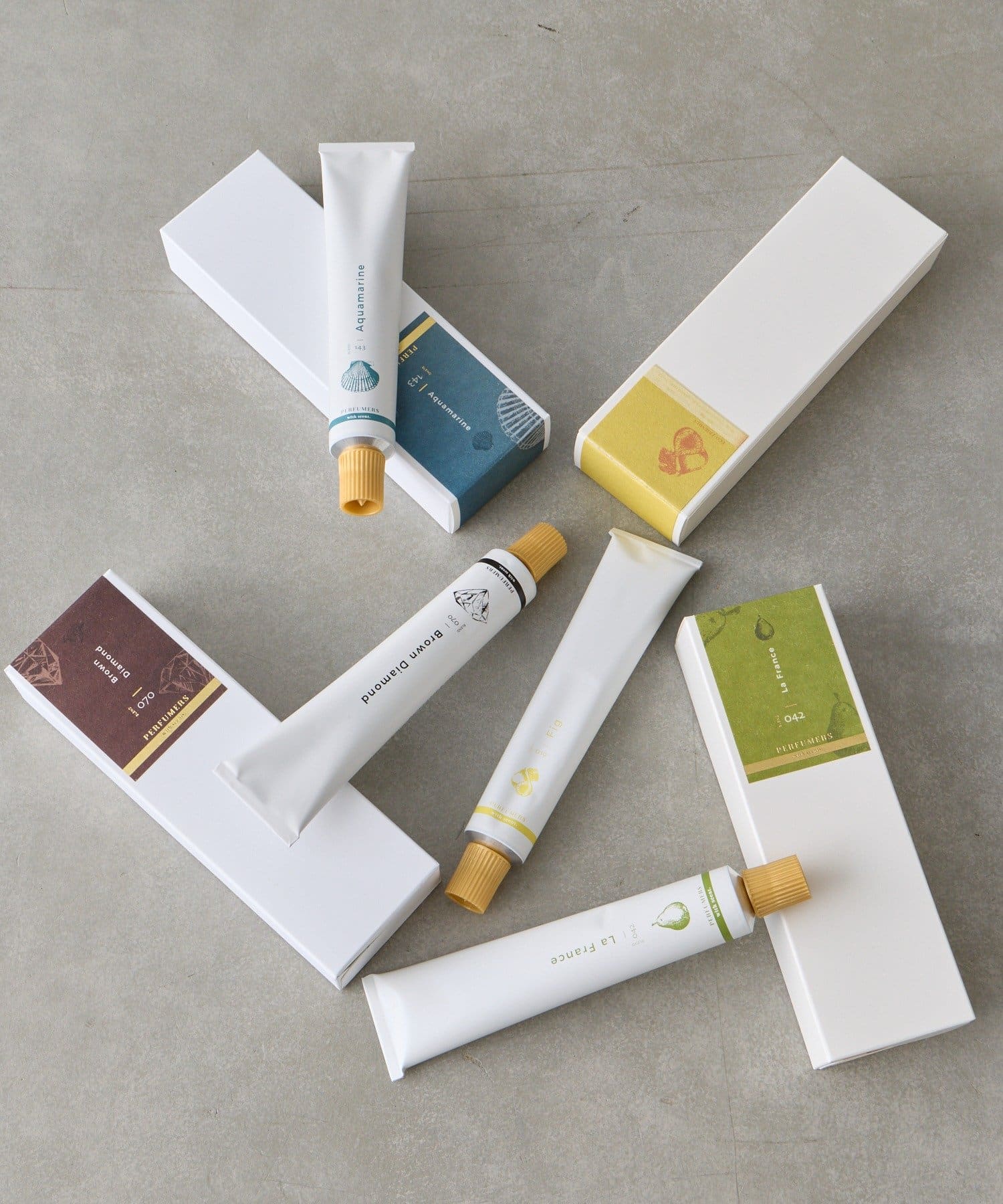 BIRTHDAY BAR(バースデイバー) PERFUMERS Fruit Collection   ハンド&ボディクリーム
