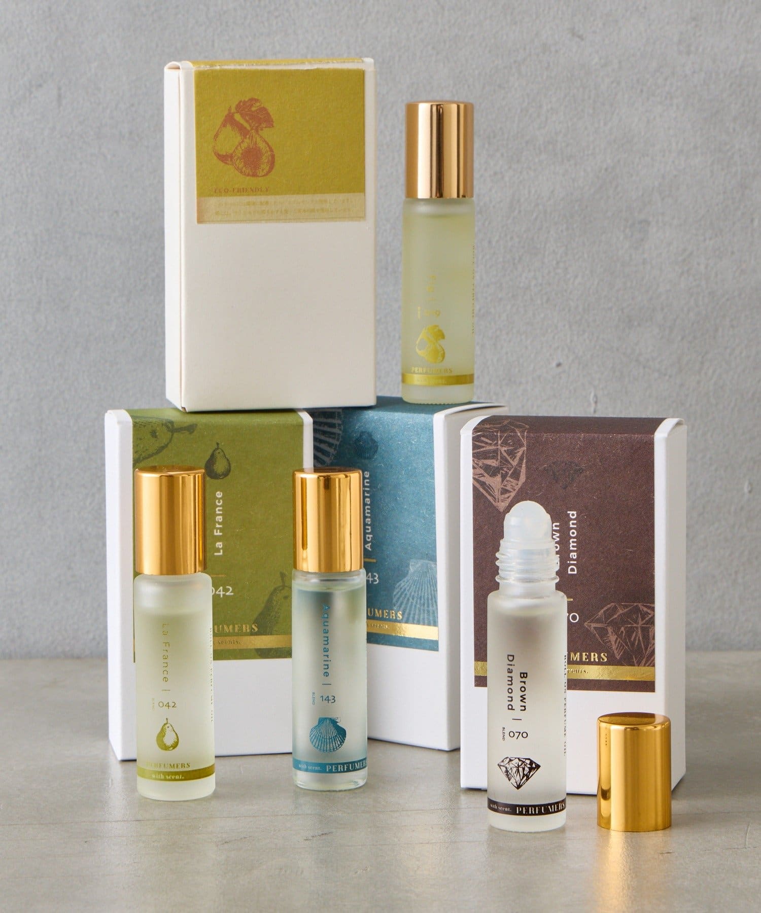 BIRTHDAY BAR(バースデイバー) PERFUMERS Fruit Collection   ロールオンパフューム