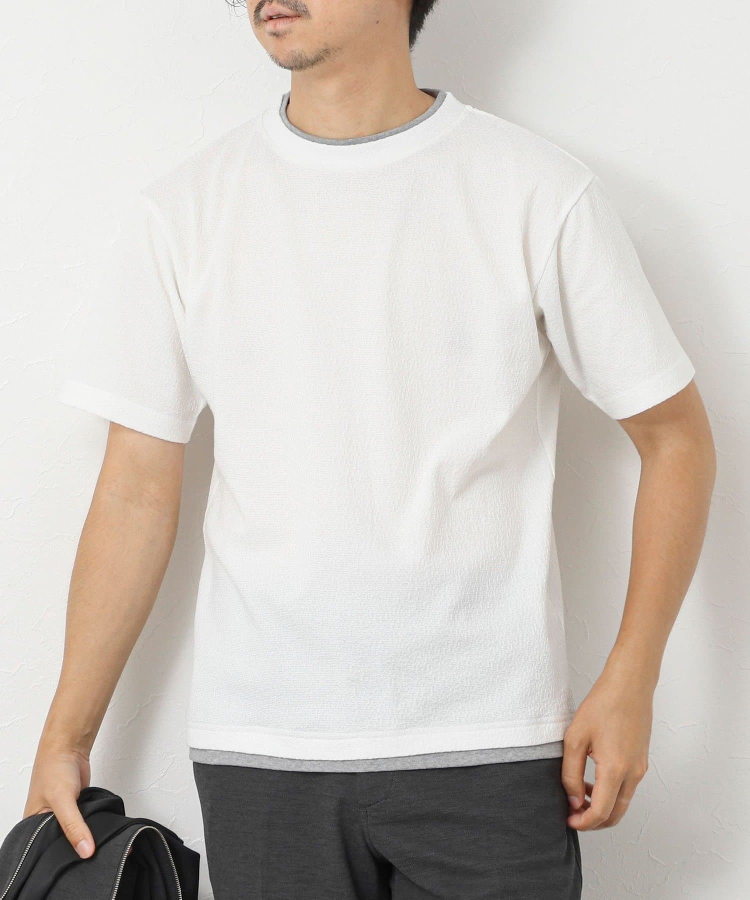 実は難しい絶妙な重ね着の悩みを解決編みによるモザイク柄で表情のあるTシャツ◆素材・リンクスジャカードのモザイク柄・編みによる凹凸でモザイク柄を表現・凹凸があることにより肌離れが良い・ドライタッチで清涼