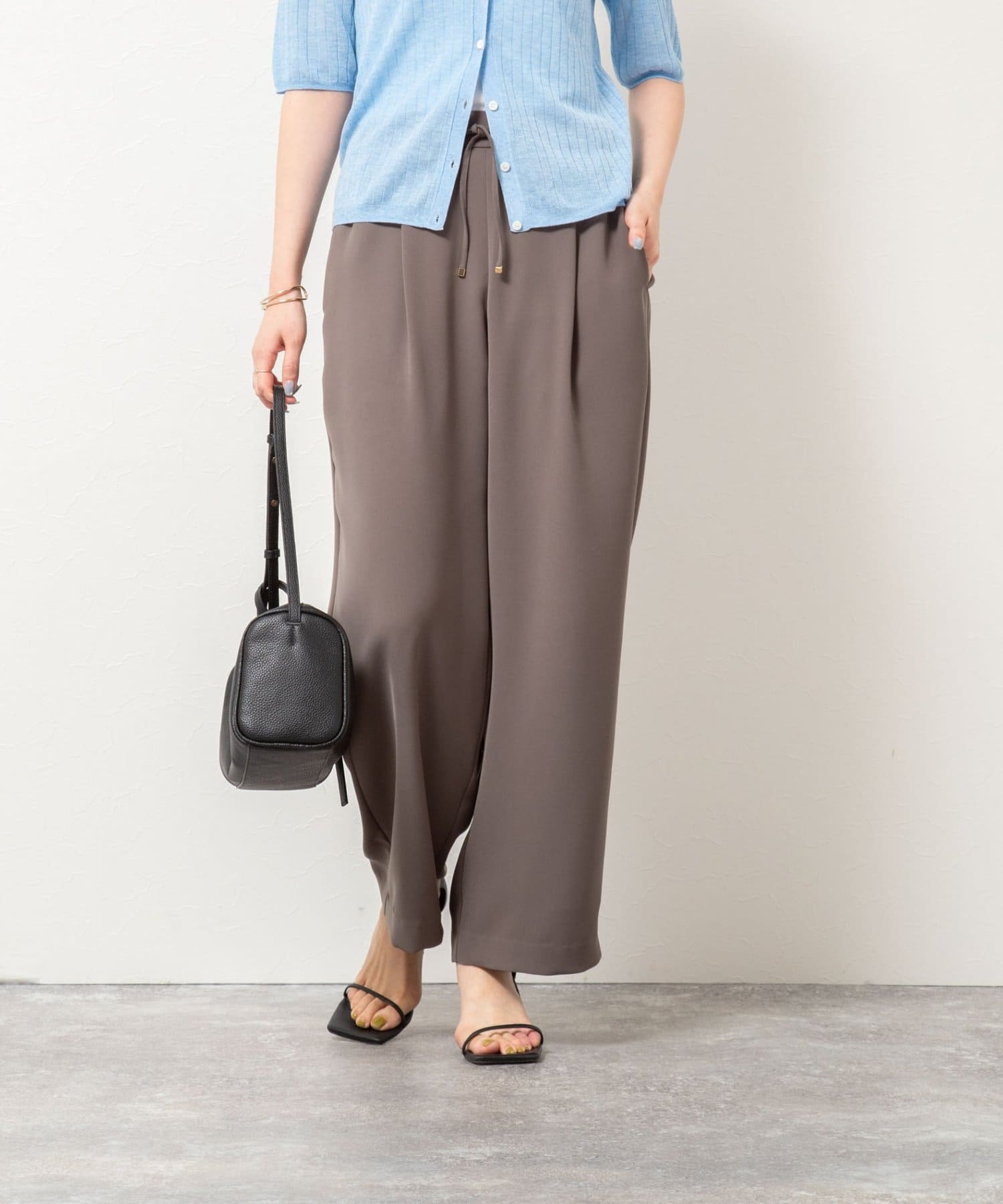 ◇25AW◇NOLLEY'S sophi◆Pointロングセラーのmorisachi pantsが新素材で登場！・パウダリーかつドライなタッチで端境期に適したダブルクロスサテンを使用・シワに
