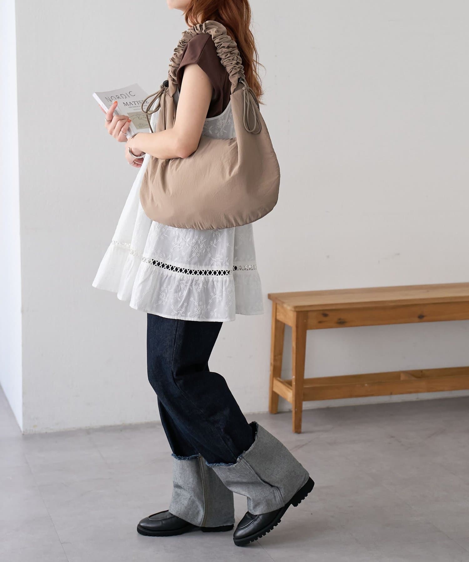 DISCOAT(ディスコート) 【A4サイズ収納可/ユニセックス】パデットナイロンショルダーバック《詳細動画あり》