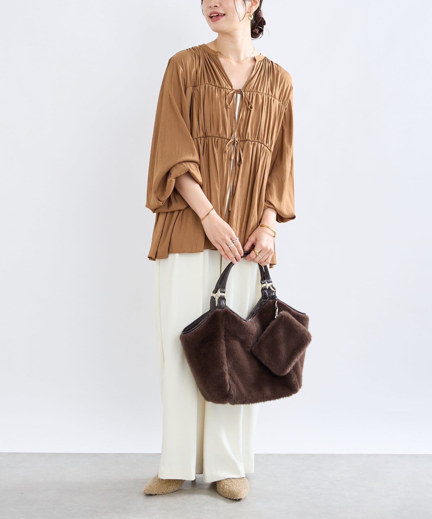 RIVE DROITE(リヴドロワ) 【コーデの主役に】ポーチ付きフェイクファートート