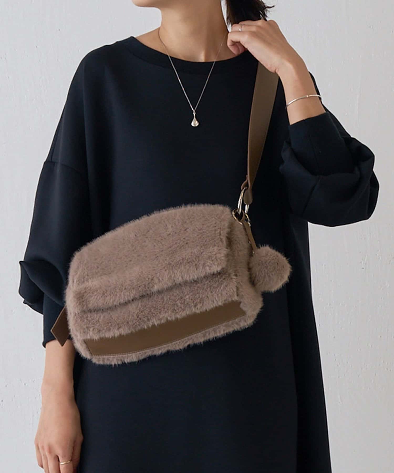 BEARDSLEY(ビアズリー) 《インフルエンサーコラボ》NEWボディバッグ