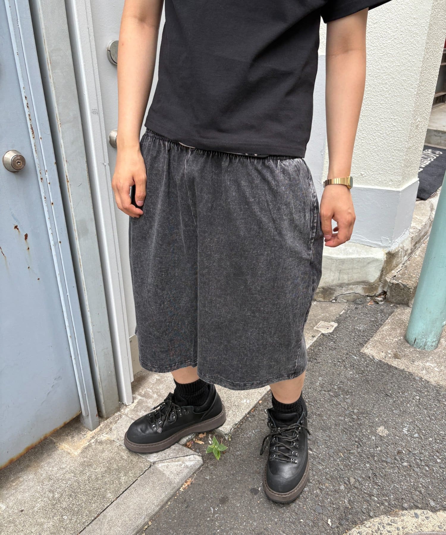 WHO’S WHO gallery(フーズフーギャラリー) KOOKYNケミカルウオッシュハーフパンツ