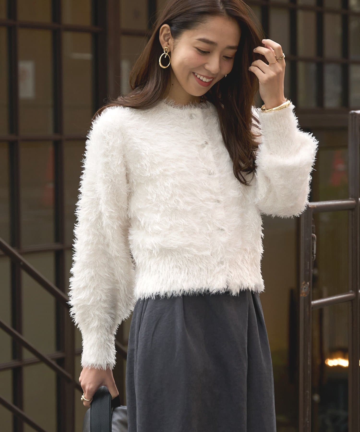 un dix cors(アンディコール) 《セットアップ可・大人フェミニンに》ソフトシャギークリアボタンカーディガン