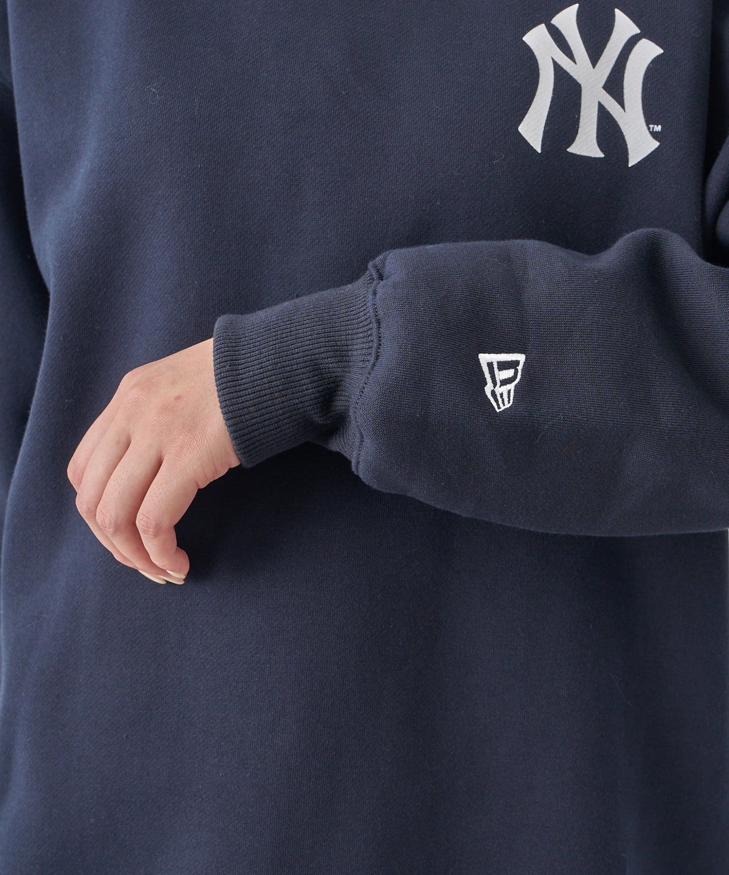 LOUNGEDRESS(ラウンジドレス) 【NEW ERA/ニューエラ】 OS CrewNeck