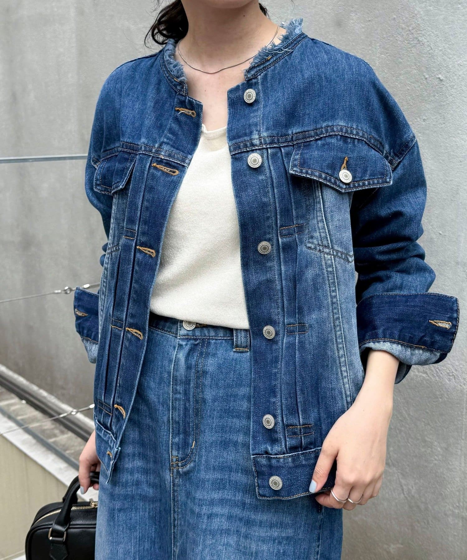 FREDY & GLOSTER(フレディ アンド グロスター) ノーカラーコンパクトデニムジャケット