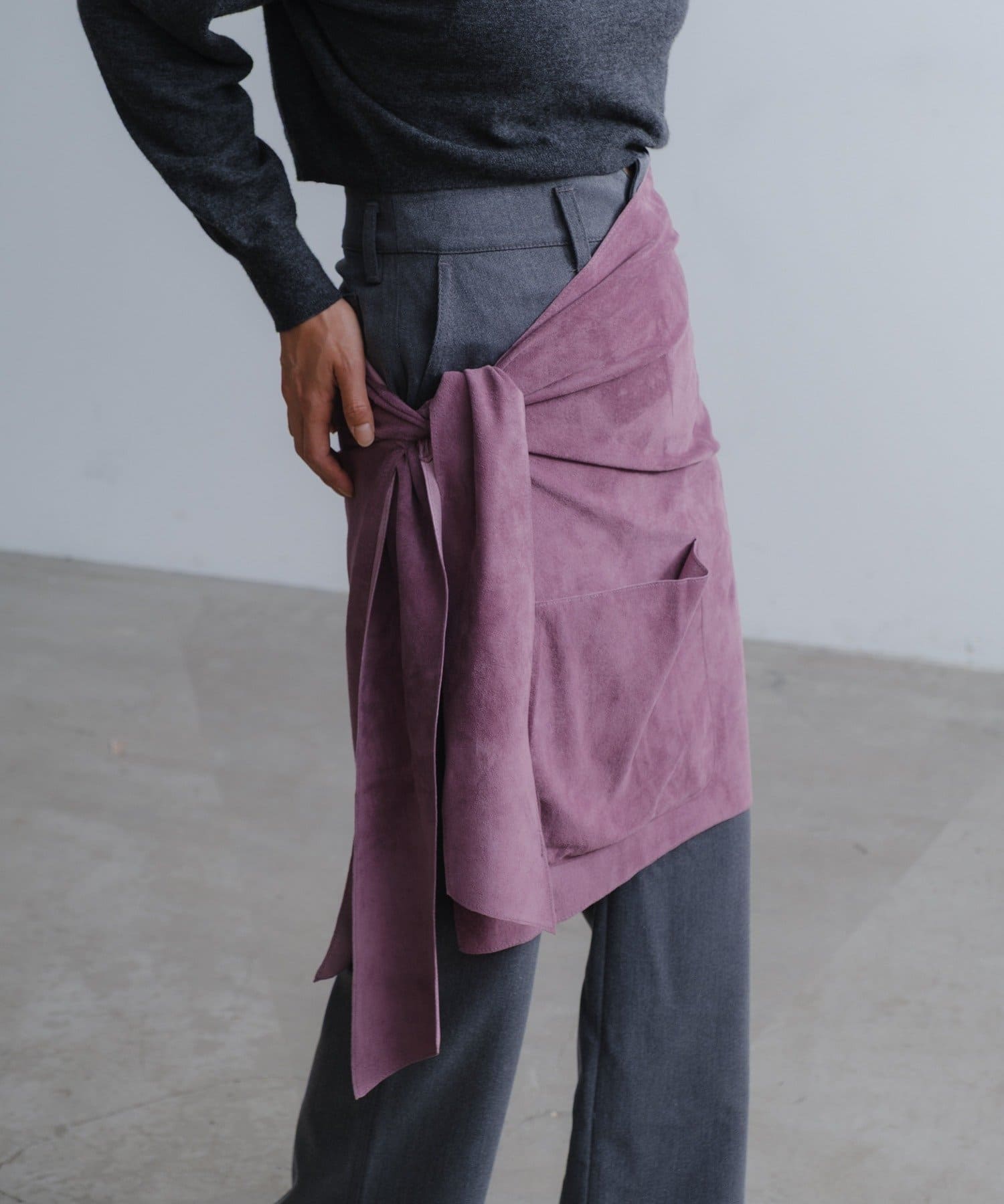 Pasterip(パセリ) Suede leather apron skirt
