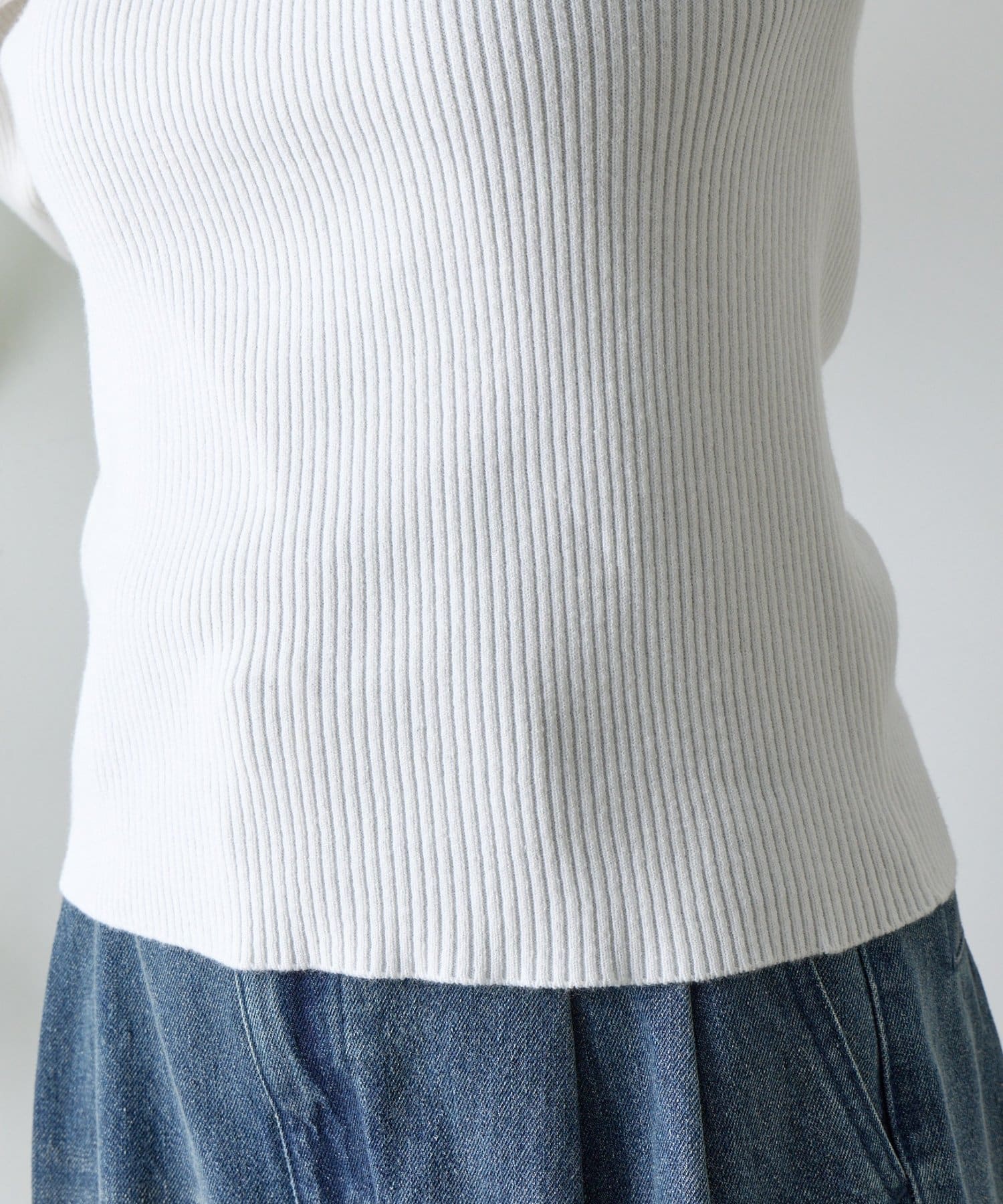 COLONY 2139(コロニー トゥーワンスリーナイン) 【リバイバル】PBT配色ラインハイネックプルオーバー