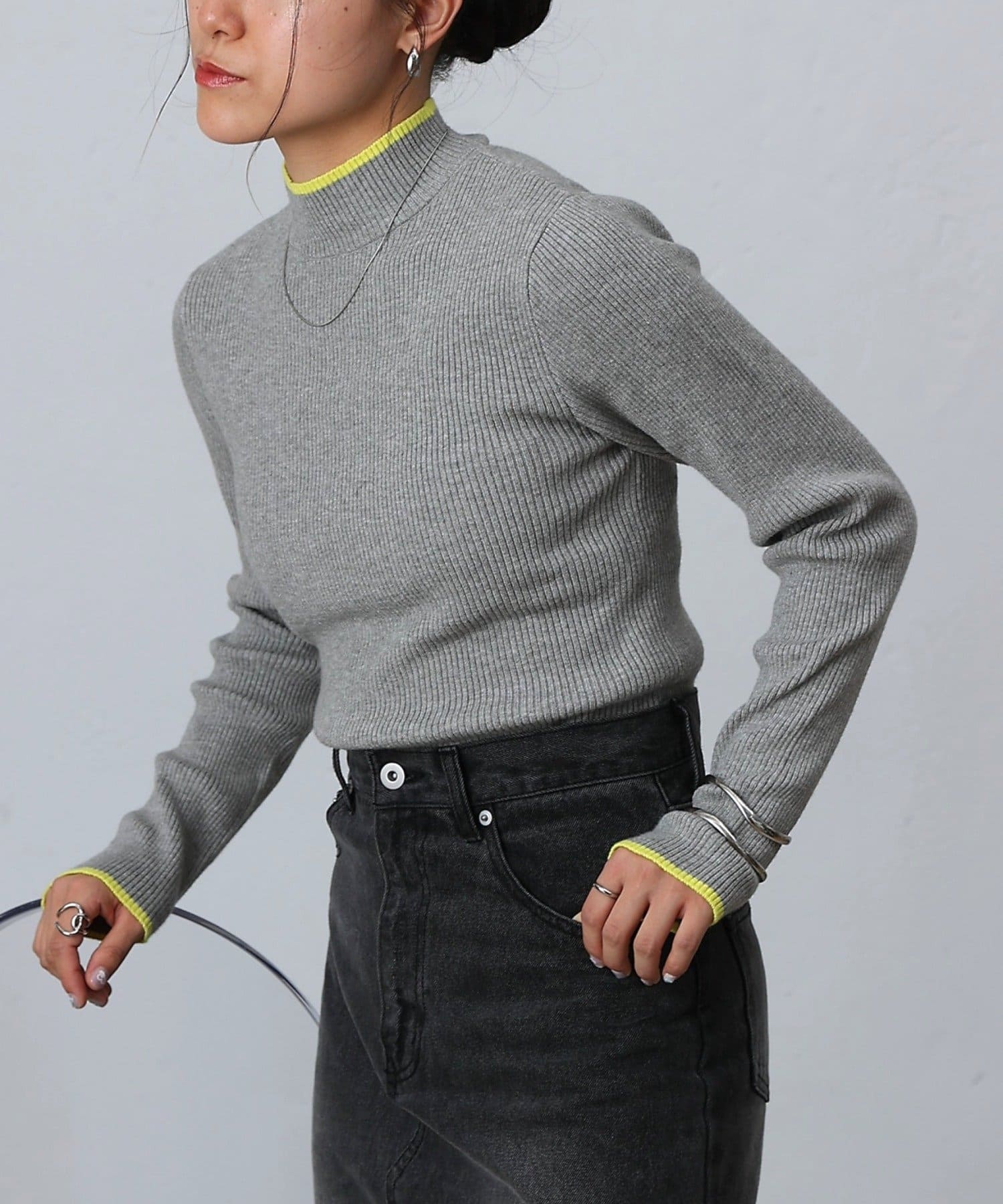 COLONY 2139(コロニー トゥーワンスリーナイン) 【リバイバル/新色追加】PBT配色ラインハイネックプルオーバー