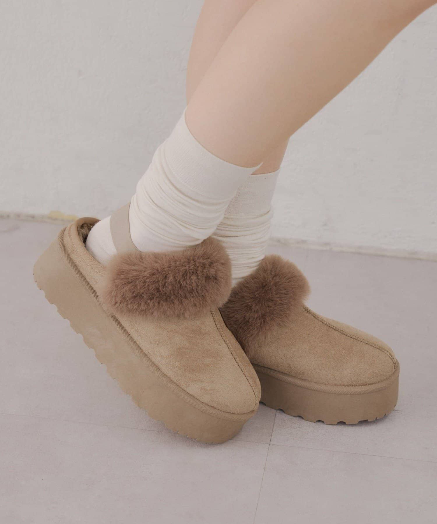 NICE CLAUP / OLIVE des OLIVE OUTLET(ナイスクラップ  / オリーブ デ オリーブ アウトレット) 【RMAF】フェイクムートンボアサンダル