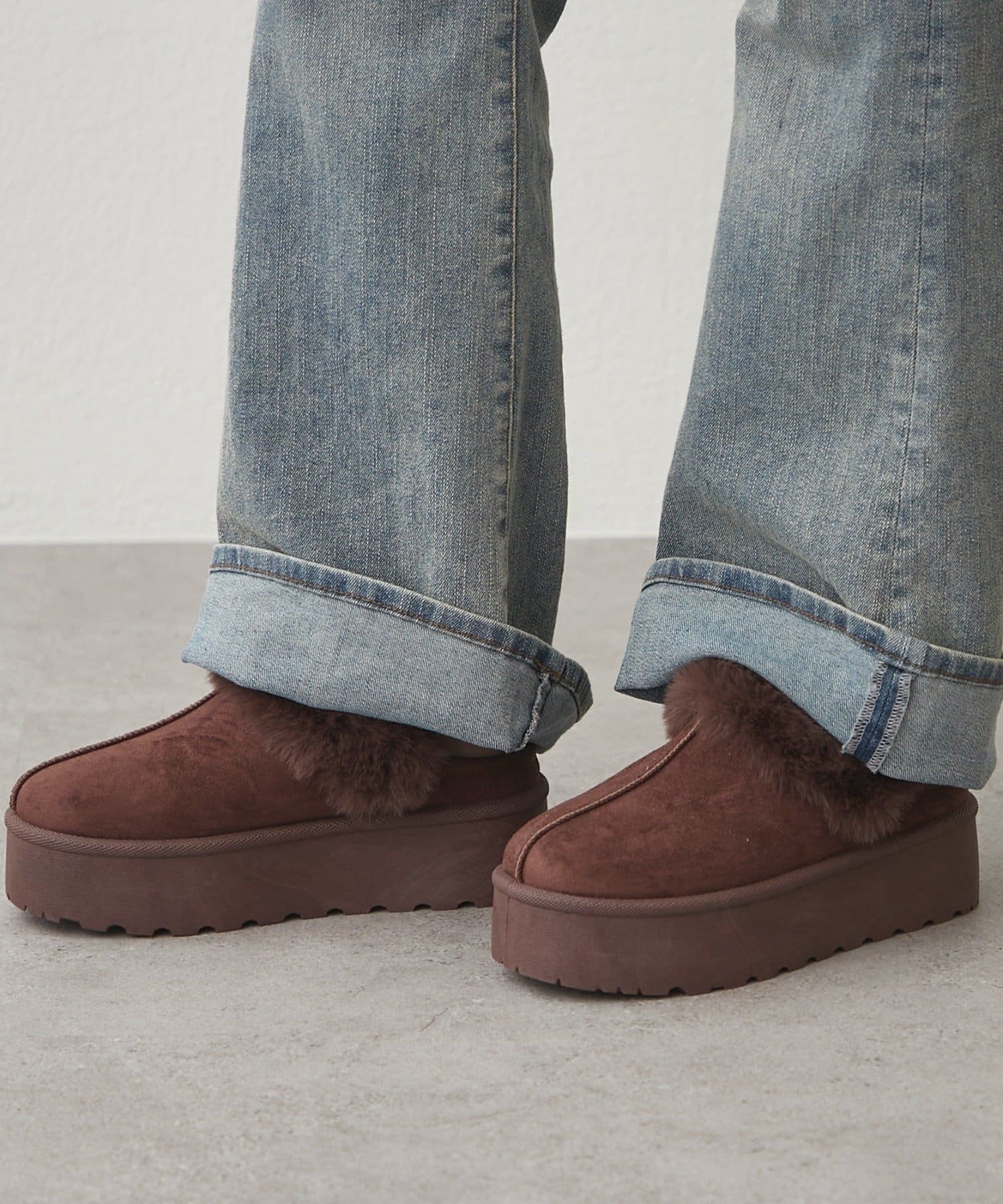 NICE CLAUP / OLIVE des OLIVE OUTLET(ナイスクラップ  / オリーブ デ オリーブ アウトレット) 【RMAF】フェイクムートンボアサンダル