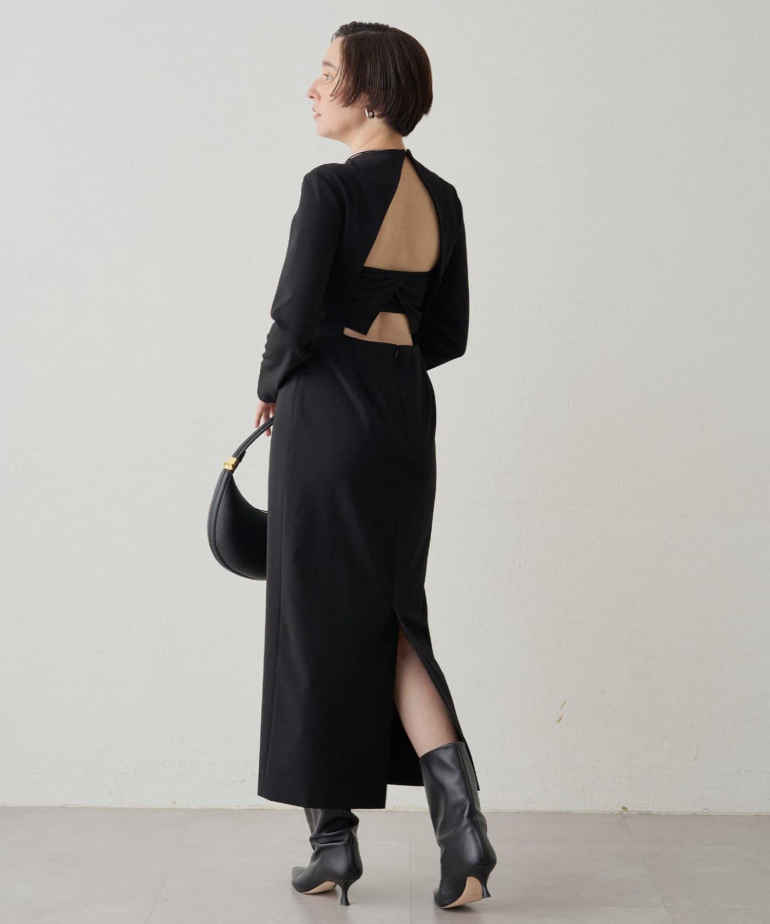 LOUNGEDRESS(ラウンジドレス) 【Atelier N5/アトリエヌメロサンク】バックオープンワンピース