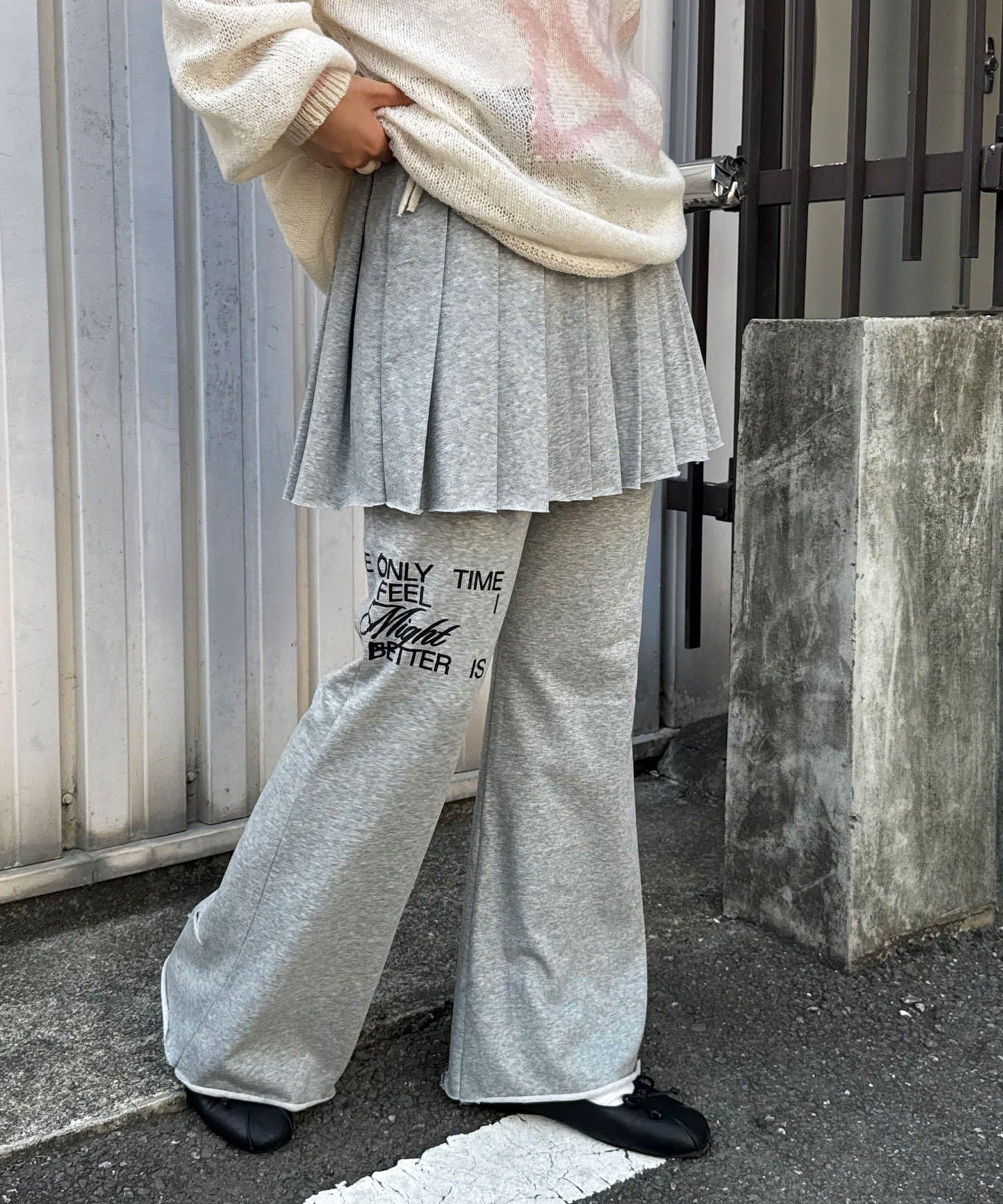 CIAOPANIC(チャオパニック) プリーツスカートレイヤードロゴスウェットパンツ