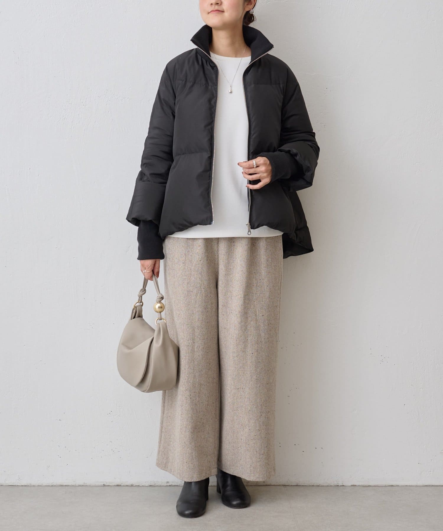 【美品】ビアズリージップフレアーダウンコート　ブラック PICK UP】ジップフレアダウン - BEARDSLEY(ビアズリー)本部の