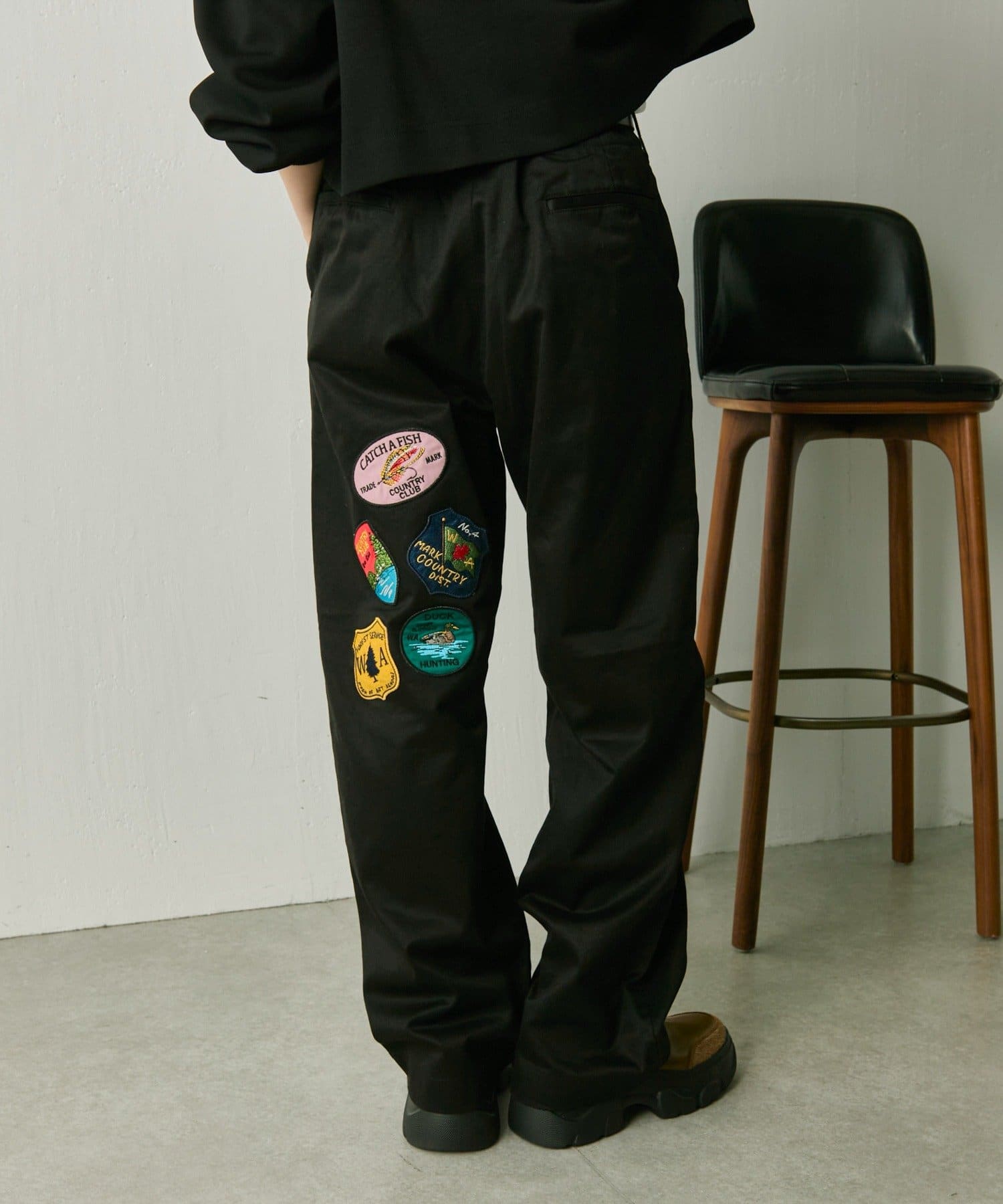ear PAPILLONNER(イア パピヨネ) 《動画あり》【Work of art Kendai×SUM1 STYLE】別注ワッペンパンツ