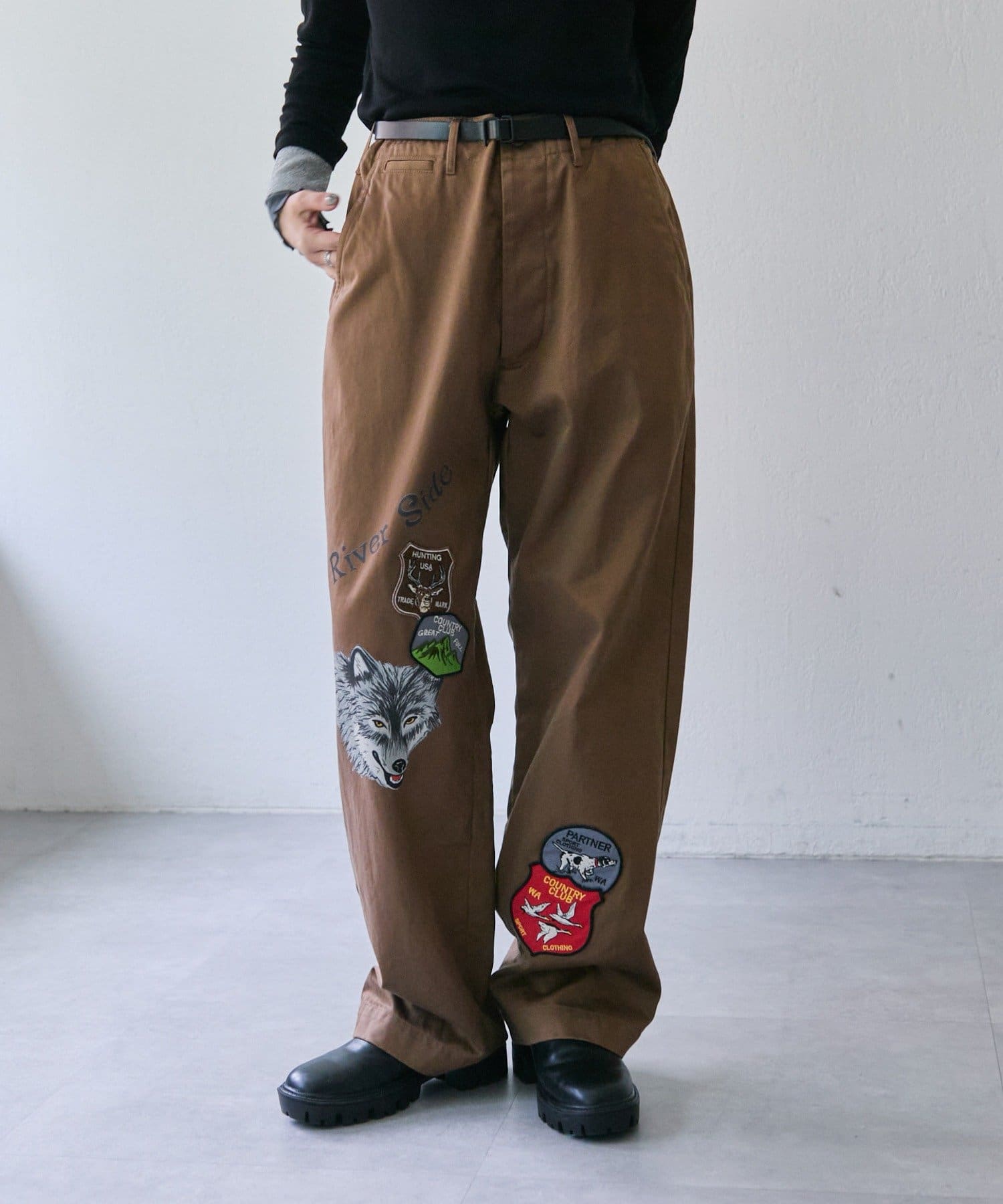 ear PAPILLONNER(イア パピヨネ) 《動画あり》【Work of art Kendai×SUM1 STYLE】別注ワッペンパンツ
