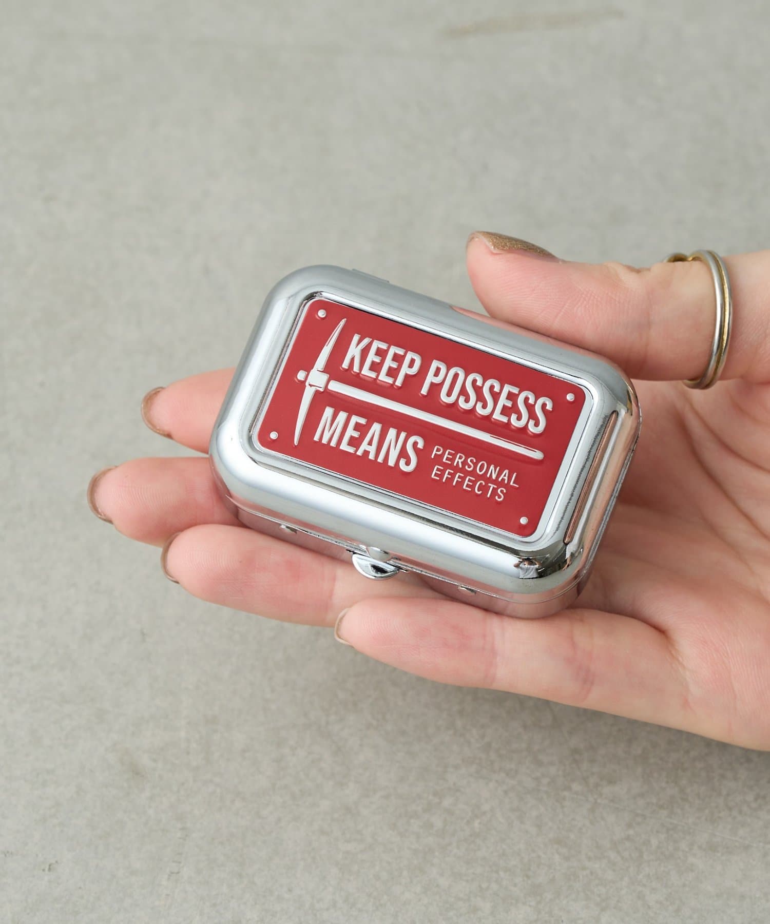 BIRTHDAY BAR(バースデイバー) PORTABLE ASHTRAY KEEP POSSESS　携帯灰皿